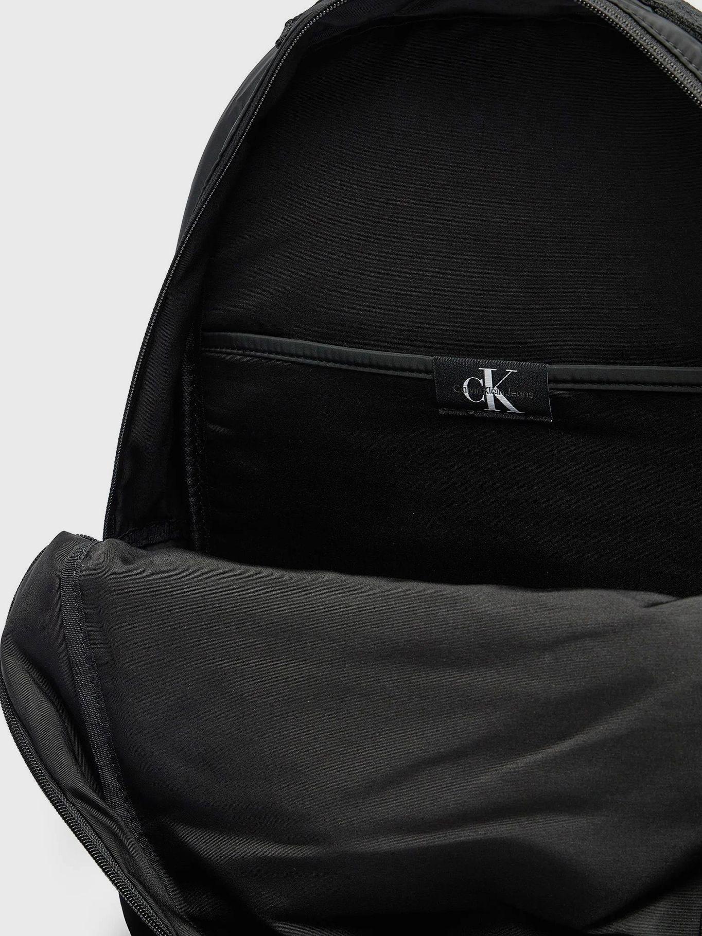 Mochilas Over Webbing Center Negro Calvin Klein-3
