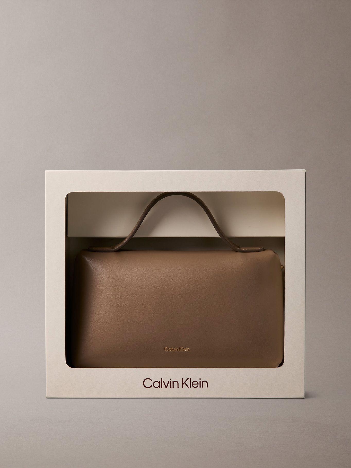 Neceser con Espejo Beige Calvin Klein-3