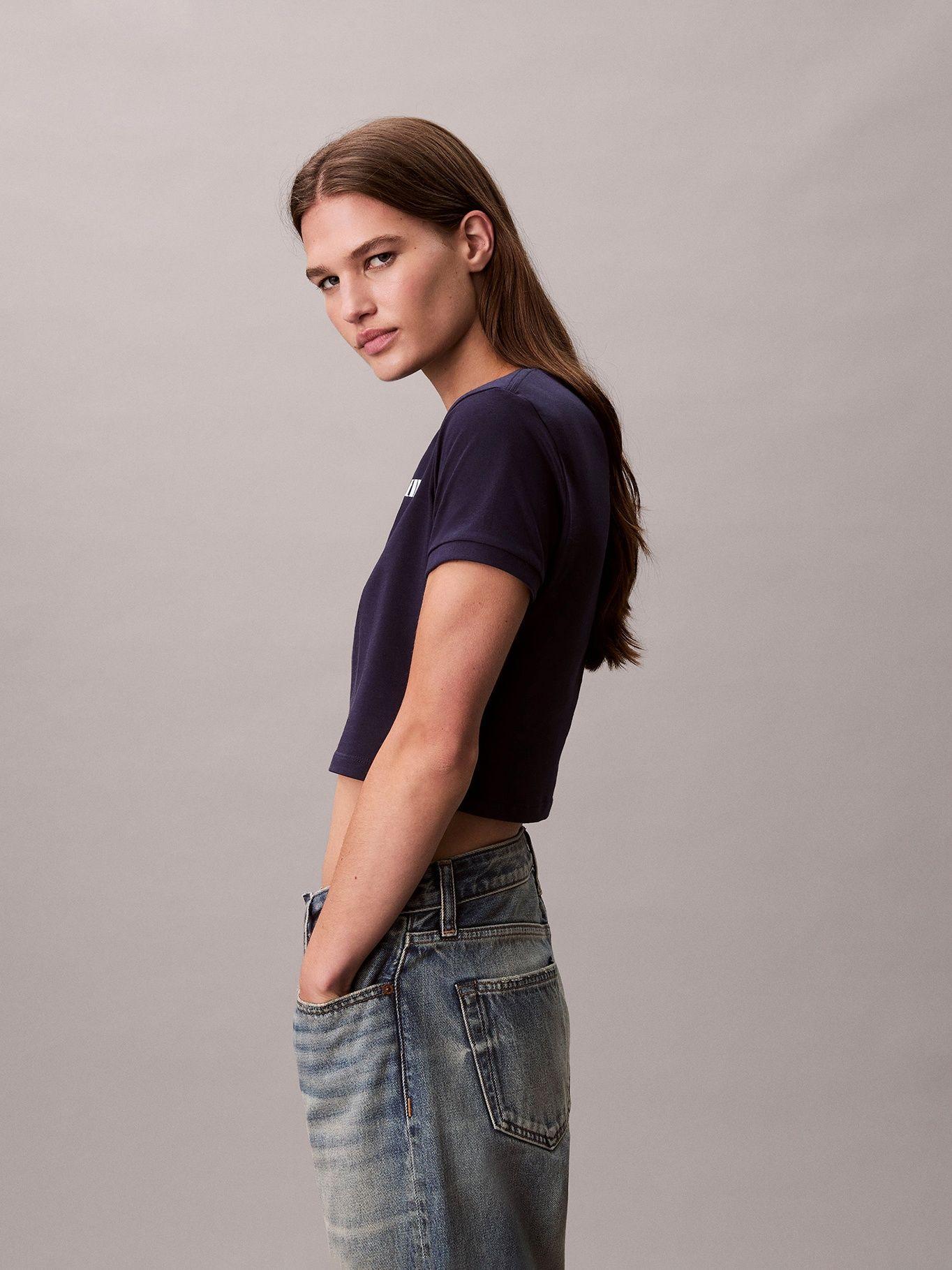 Polera Cropped con Logo Azul Calvin Klein-3
