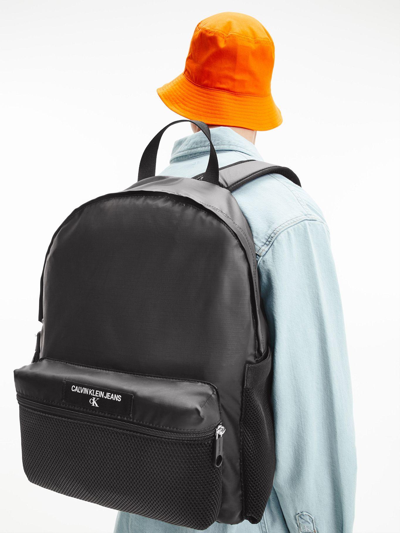 Mochila Campus 43 Negro Calvin Klein-3