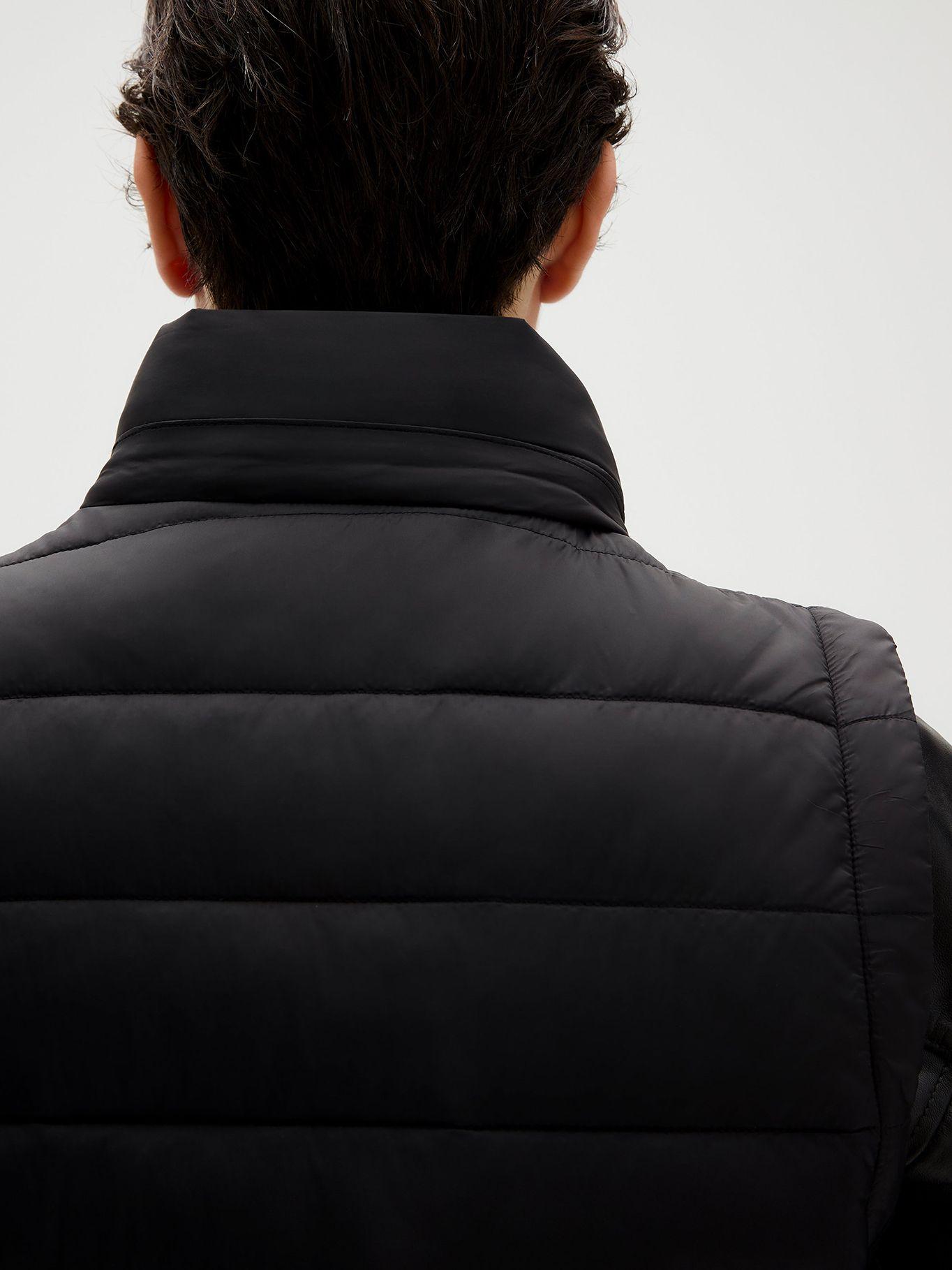 Chaqueta sin Mangas Mixed Puffer Negro Calvin Klein-4