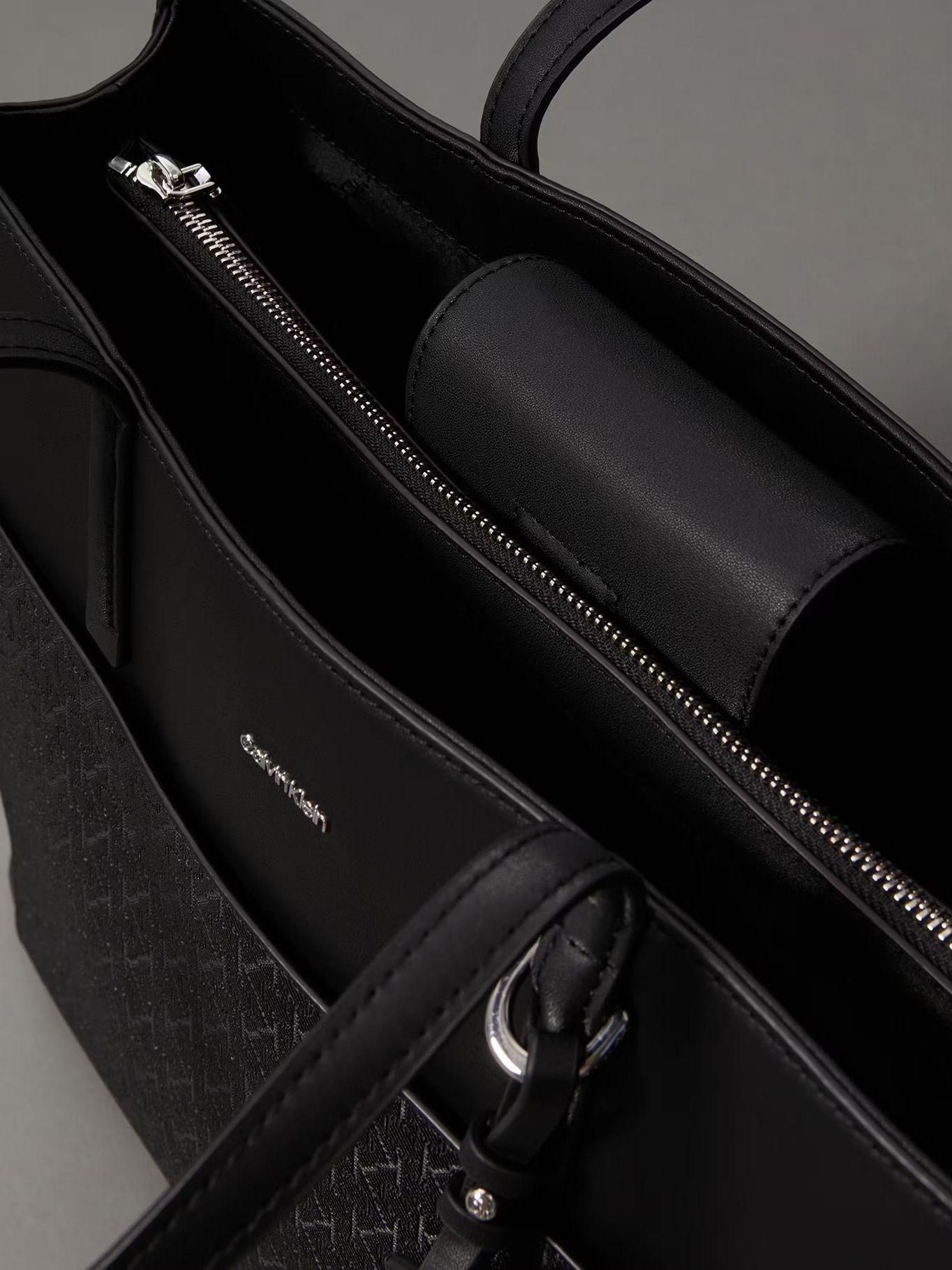 Cartera Tote Ck Must Medium Negro Calvin Klein-3