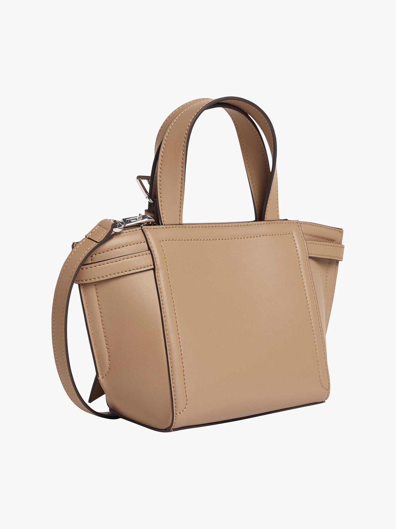 Cartera Minimal Hardware Café Calvin Klein-1