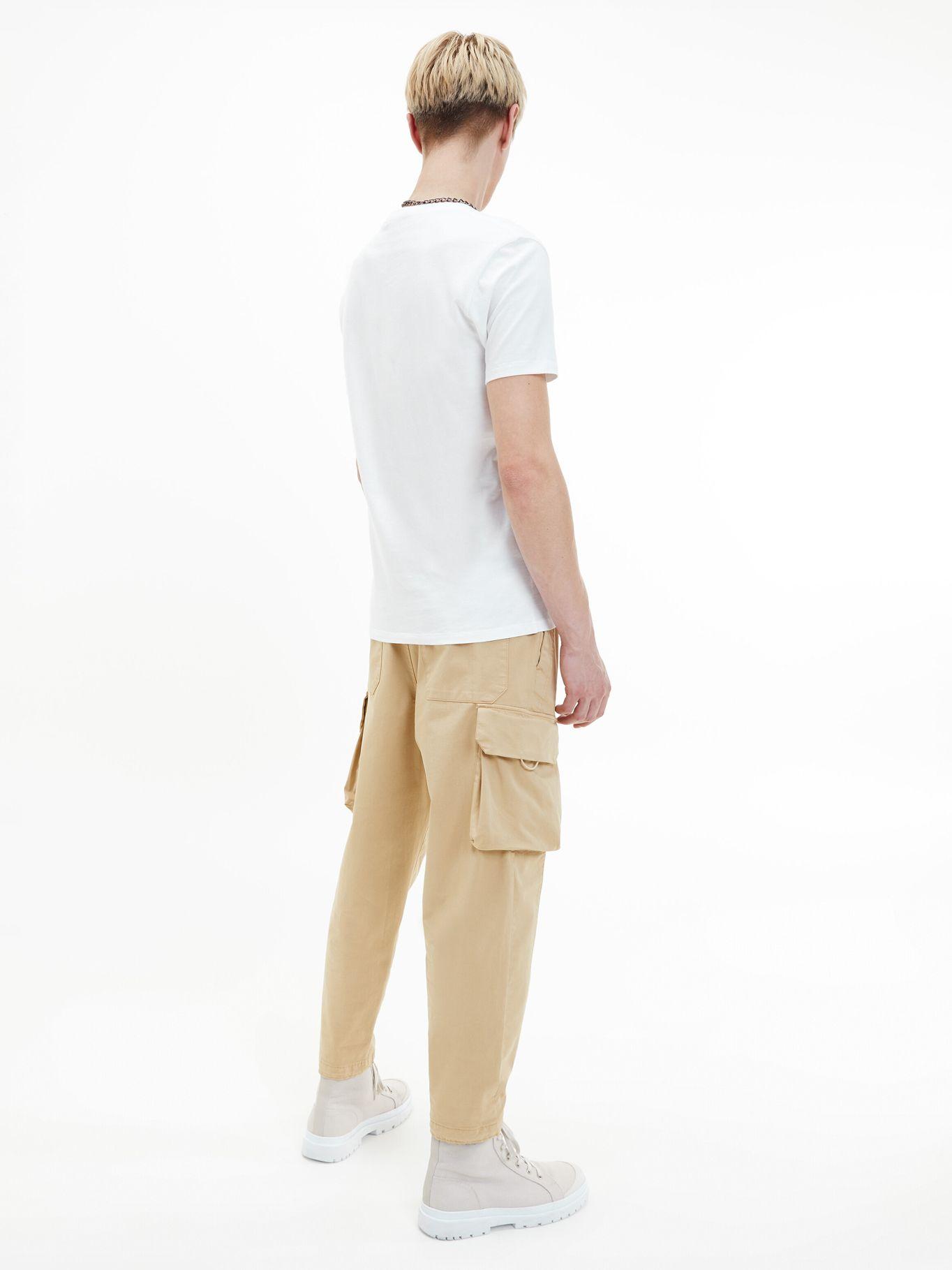 Polera Institutional Logo Blanco SP22 Calvin Klein-2