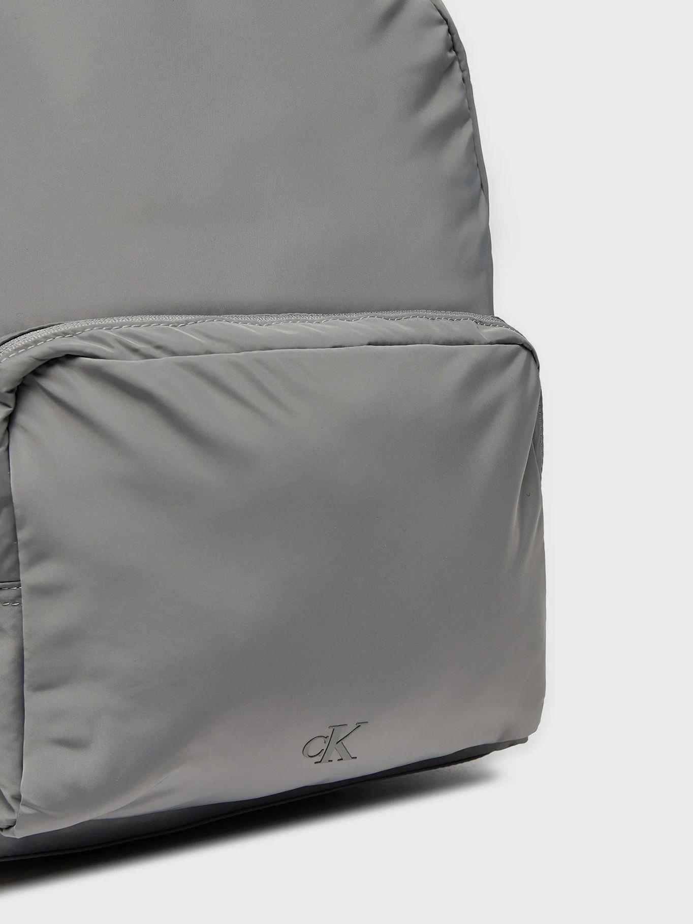Mochilas Over Webbing Center Gris Calvin Klein-3