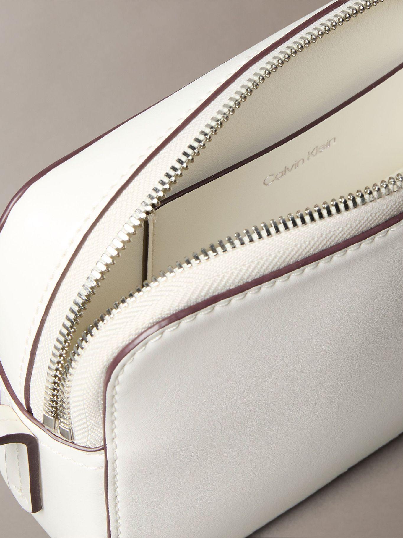 Bandolera De Herraje Logo Monograma Blanco Calvin Klein-3