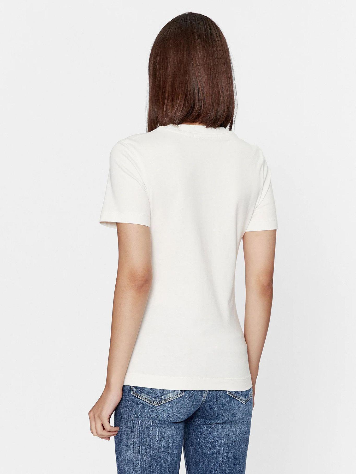 Polera Monologo Slim Fit Blanco-2
