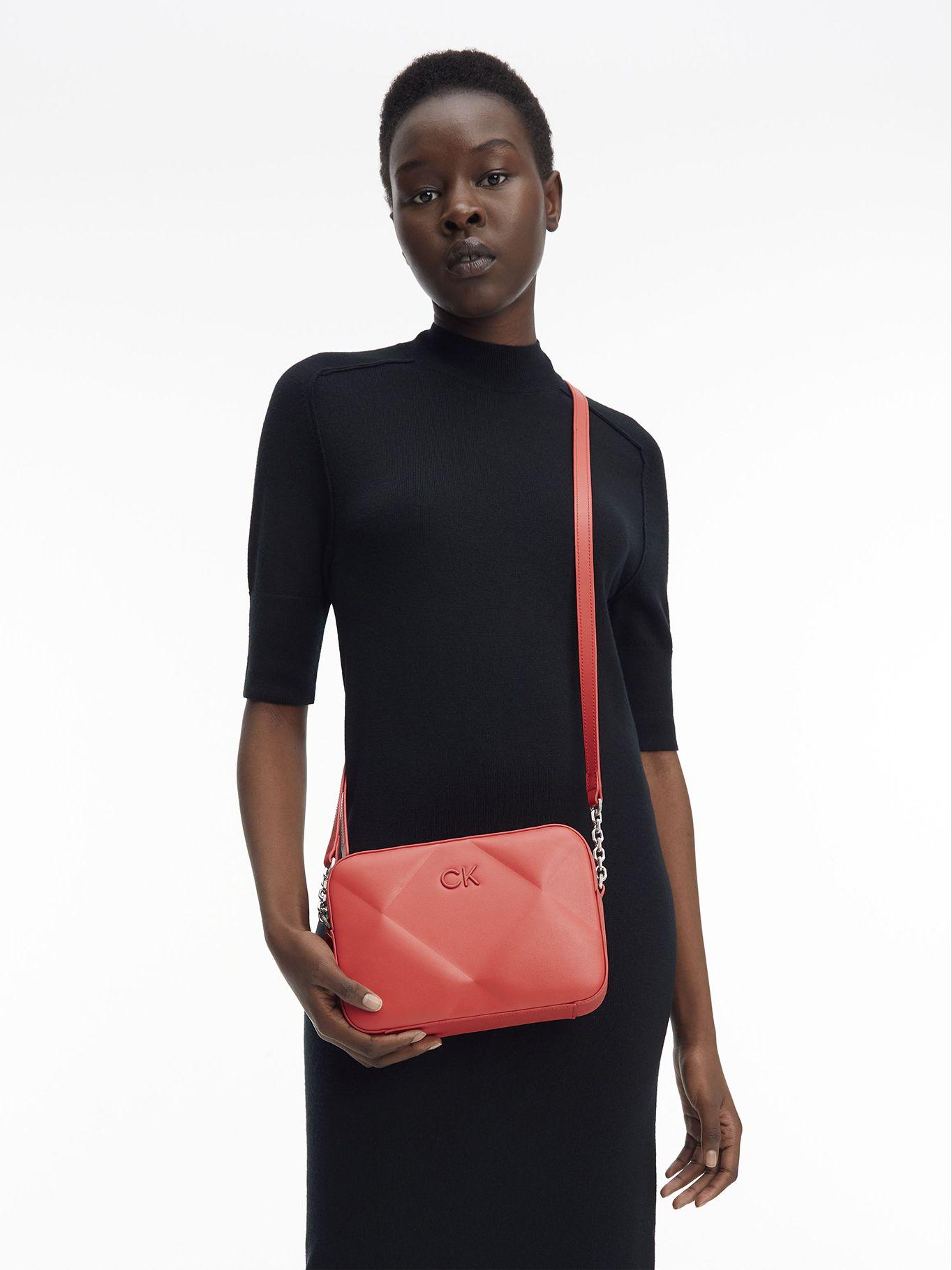Bandolera Re-Lock Quilt Rojo Calvin Klein-3