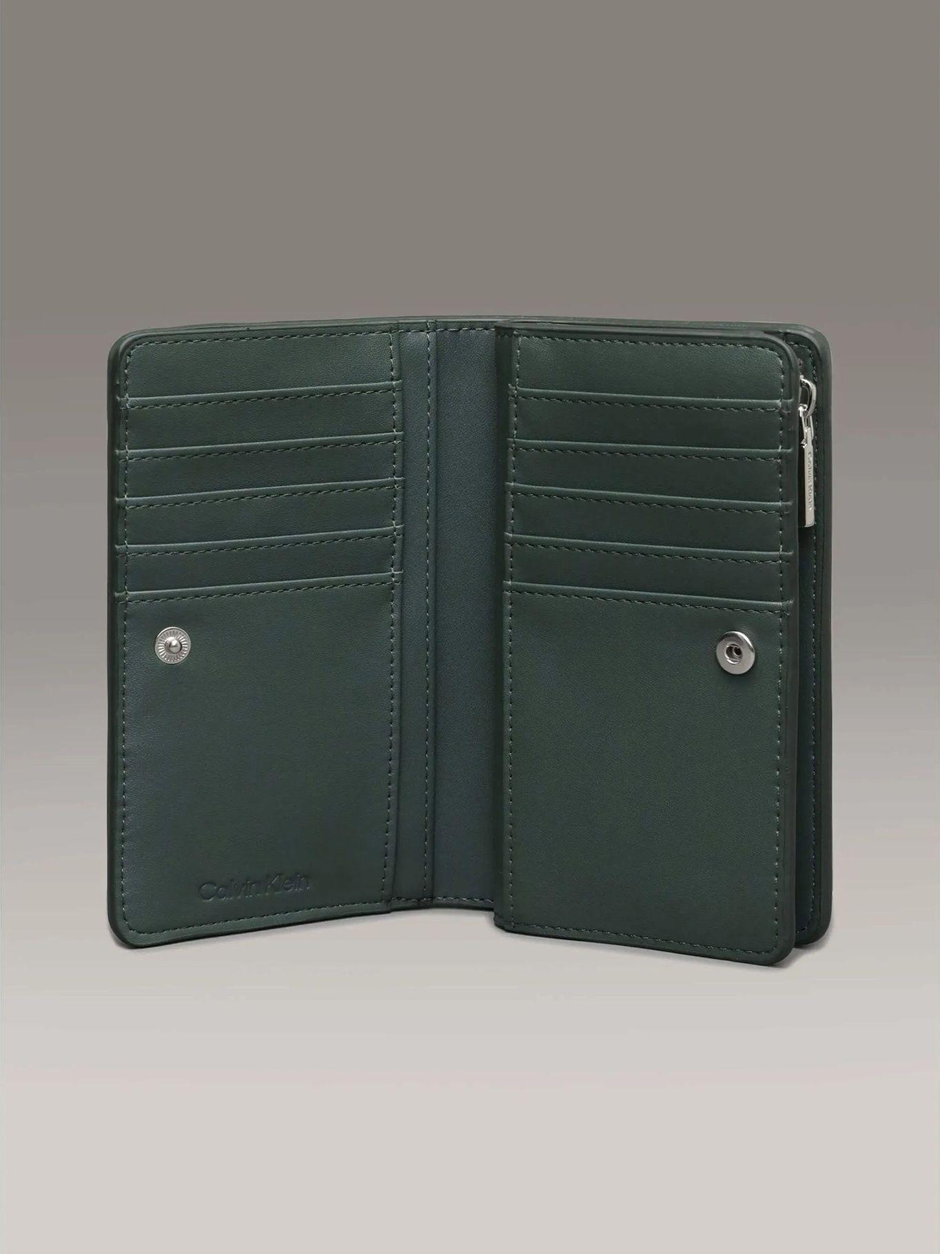 Billetera CK Daily Bifold Verde Calvin Klein-3