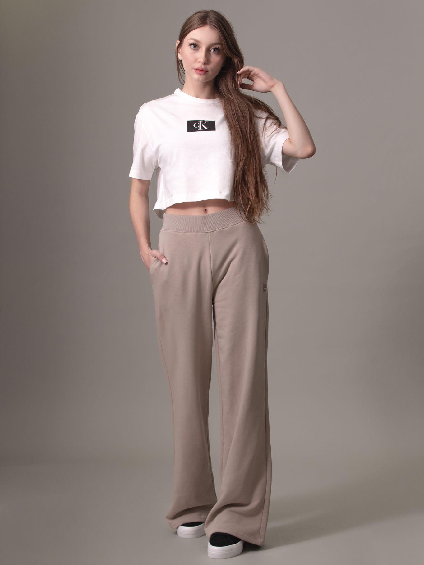 Jogger Ck Embro Badge Rosado Calvin Klein-1