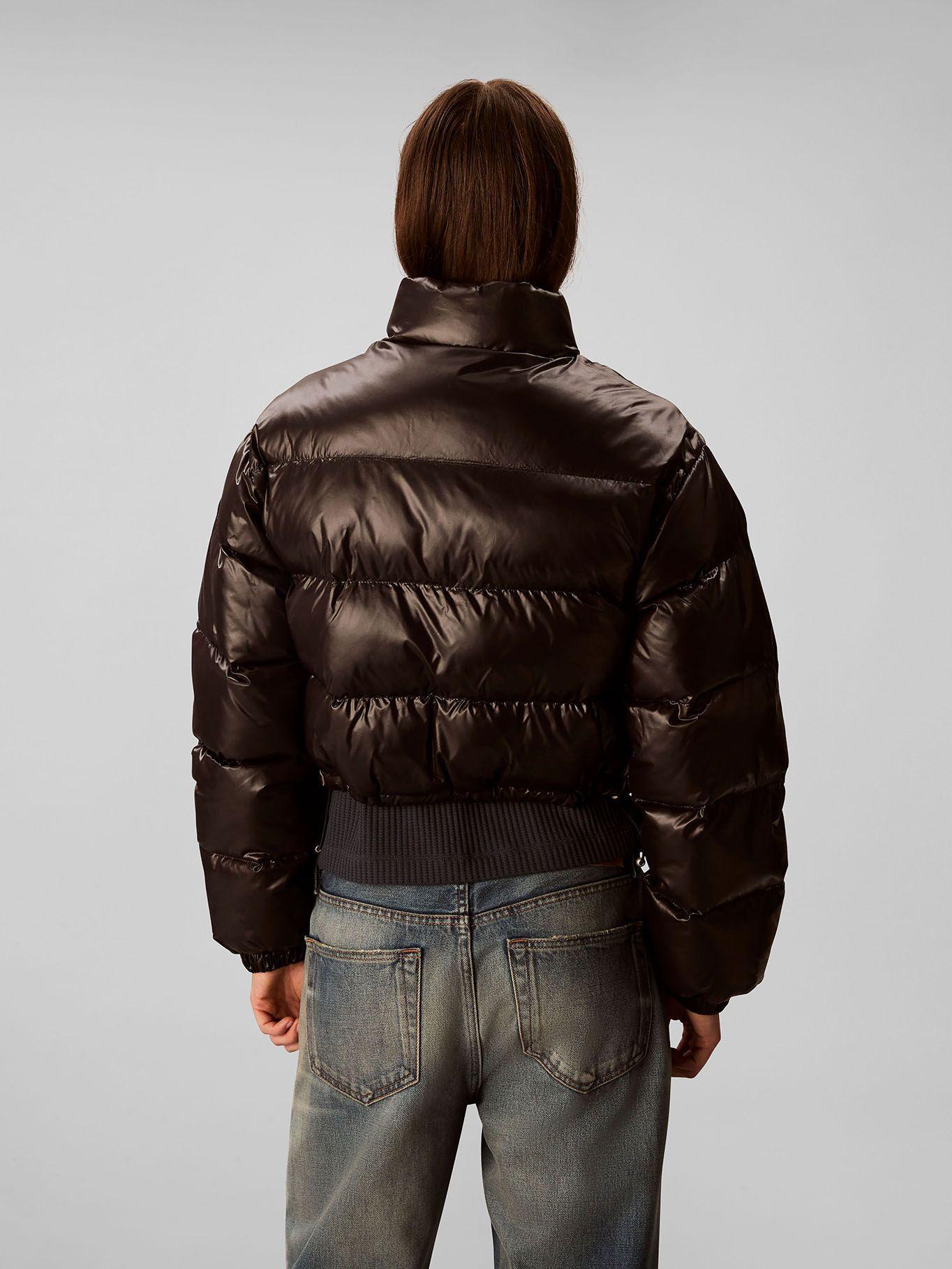 Parka Acolchada Cropped Satinado Negro Calvin Klein-2