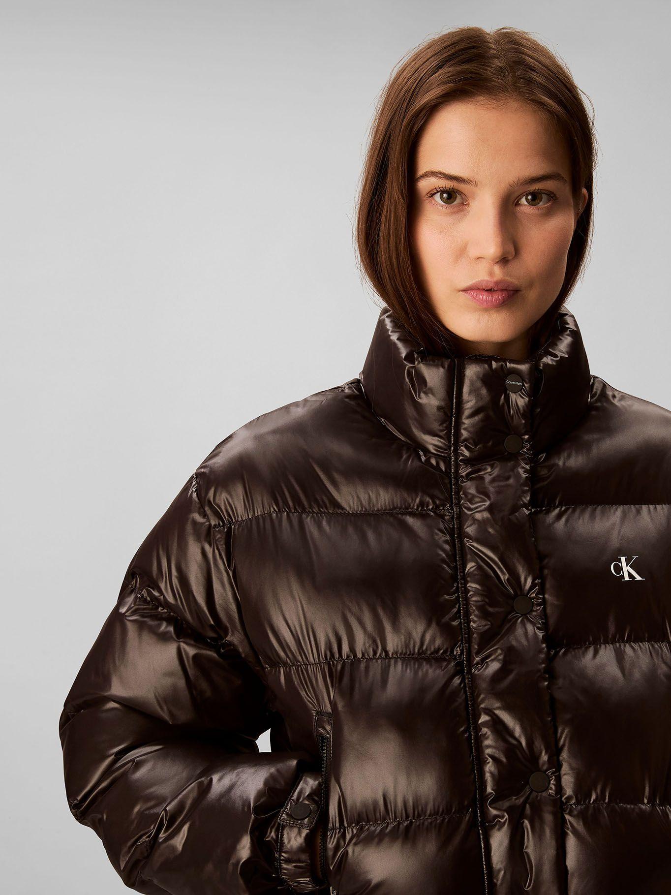 Parka Acolchada Cropped Satinado Negro Calvin Klein-4