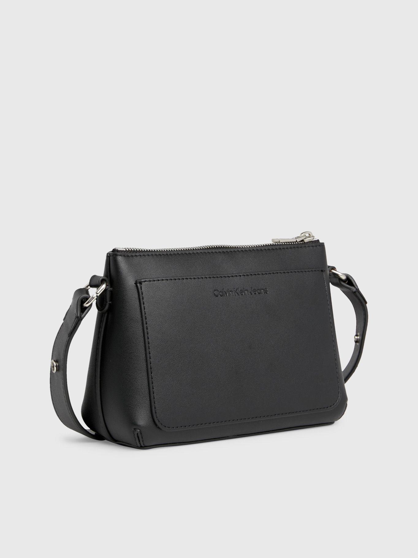 Cartera Sculpted Mono Negro Calvin Klein-1