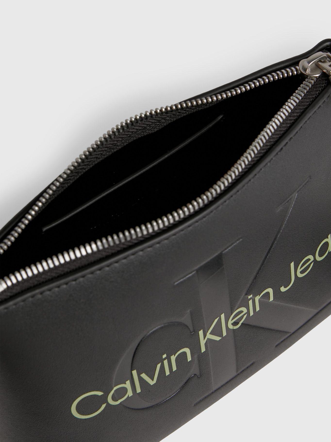 Cartera Sculpted Mono Negro Calvin Klein-3