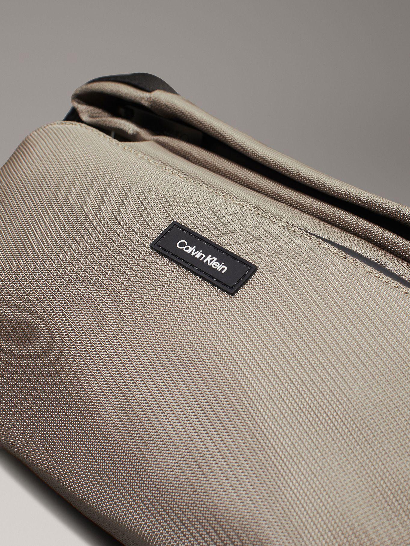 Banano Plegable CK Essential Gris Calvin Klein-3