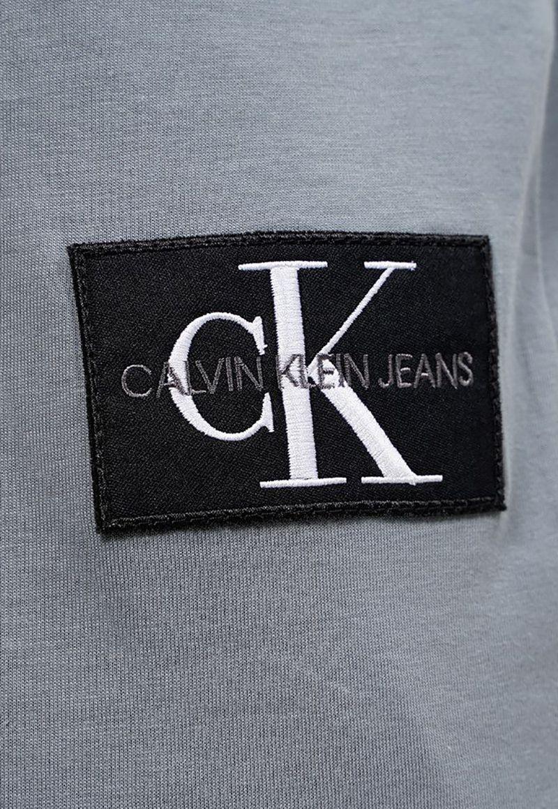 Camiseta de algodón orgánico con insignia Gris Calvin Klein-4