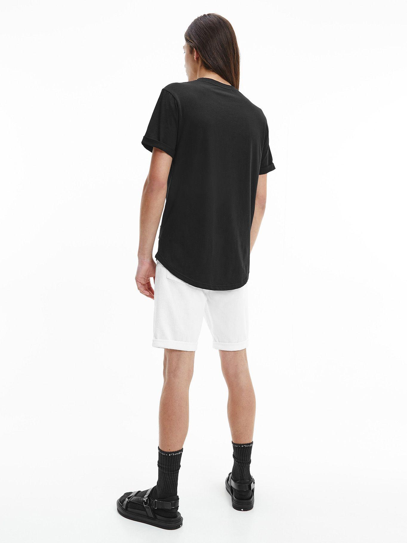 Polera Badge Turn Negro Calvin Klein-2