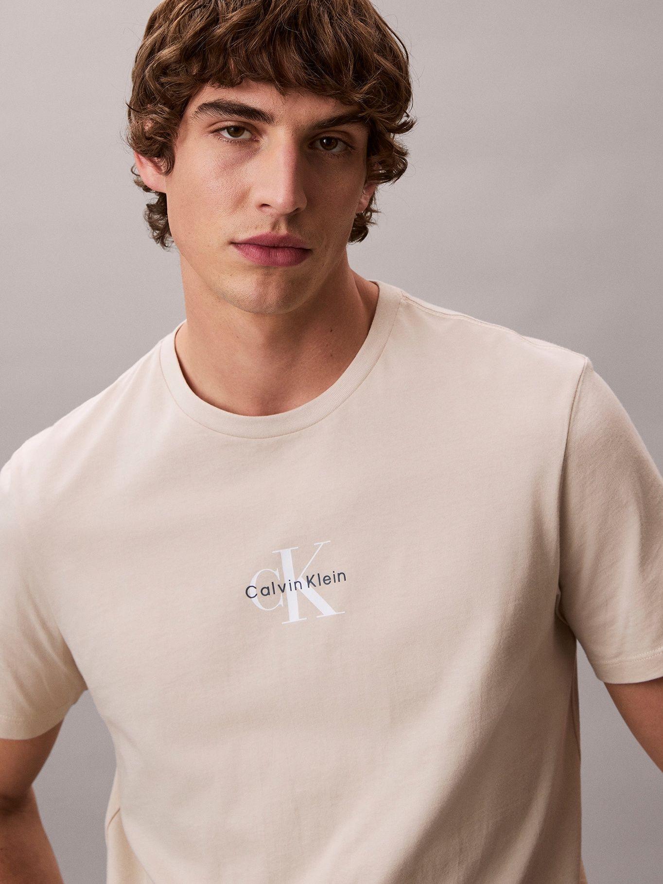 Polera De Gráfico Estampado Monologo Crema Calvin Klein-4