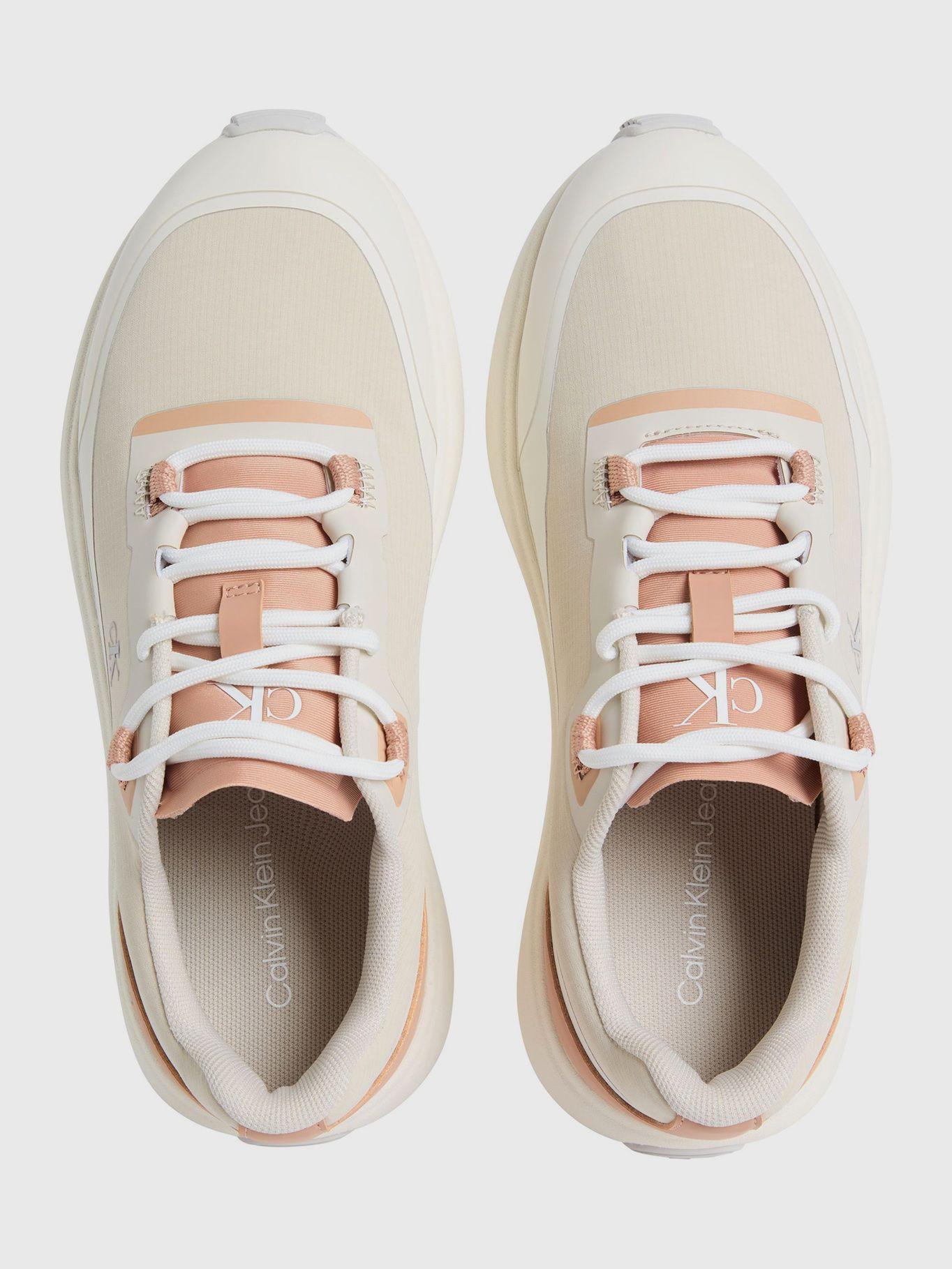 Zapatillas Athleisure Runner Beige Calvin Klein Mujer-2