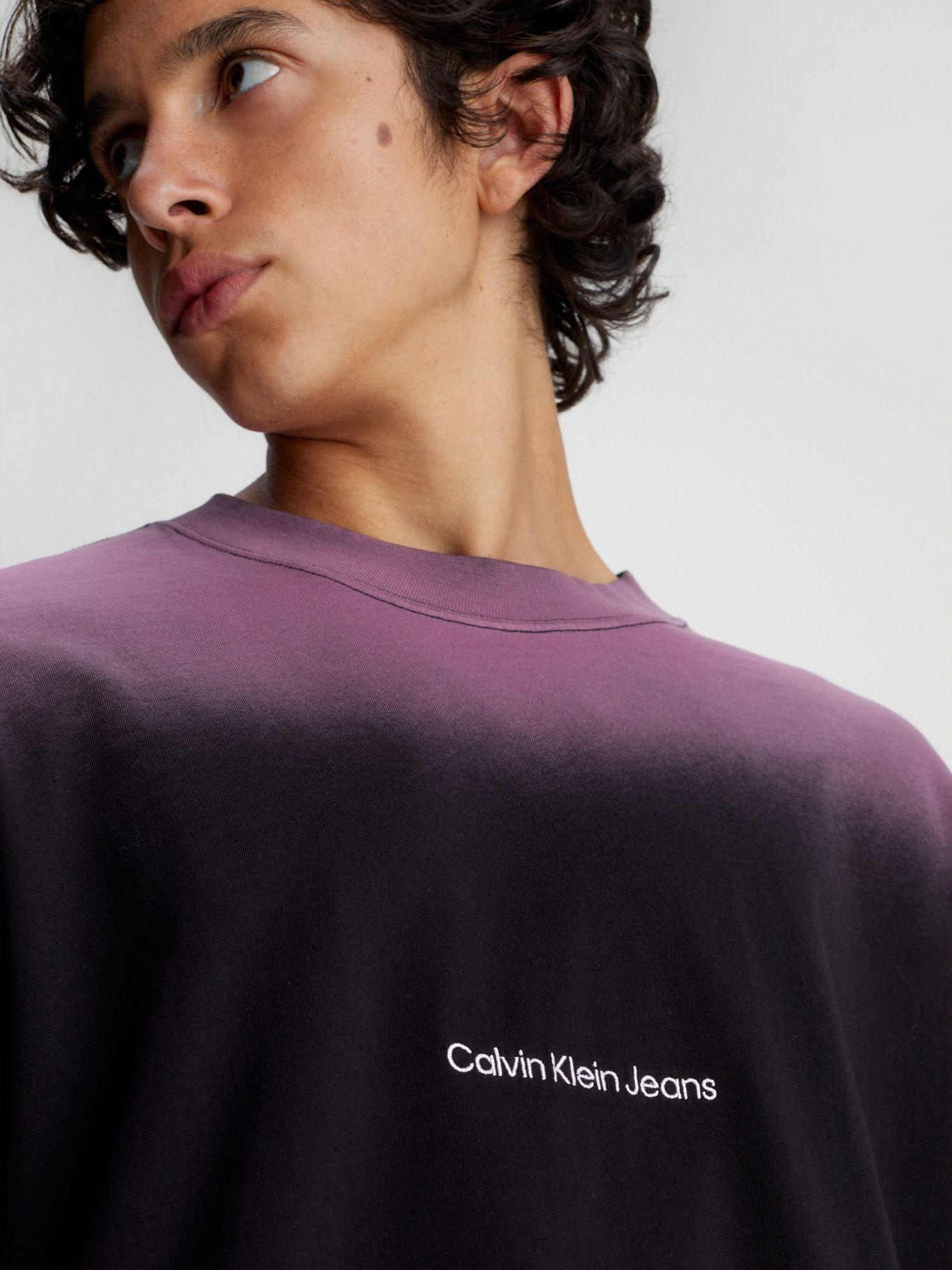Polera Institutional Spray Morado Calvin Klein-3