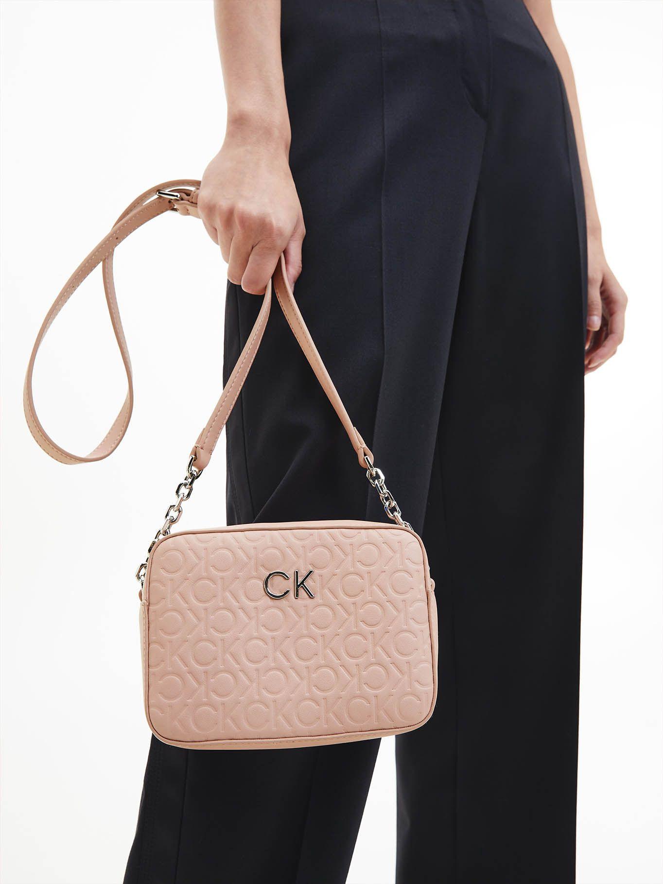 Bolso con bandolera y logo Rosado Calvin Klein-3