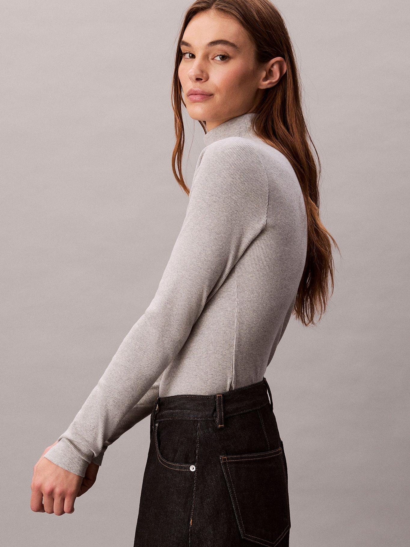 Polera Manga Larga con Cuello Tortuga Gris Calvin Klein-3