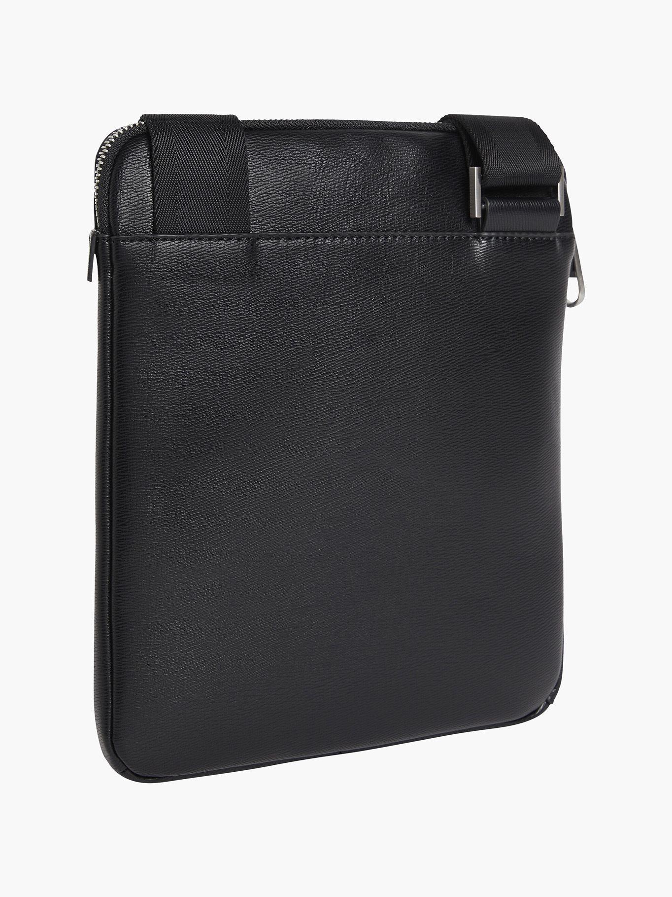 Messenger Minimalism Flatpack Negro Calvin Klein-1