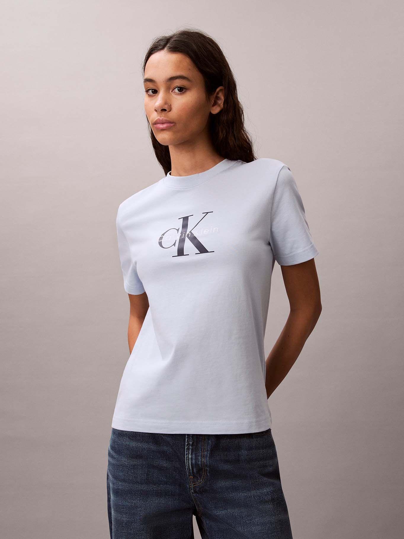 Polera Clásica Monograma Estampado Celeste Calvin Klein-3