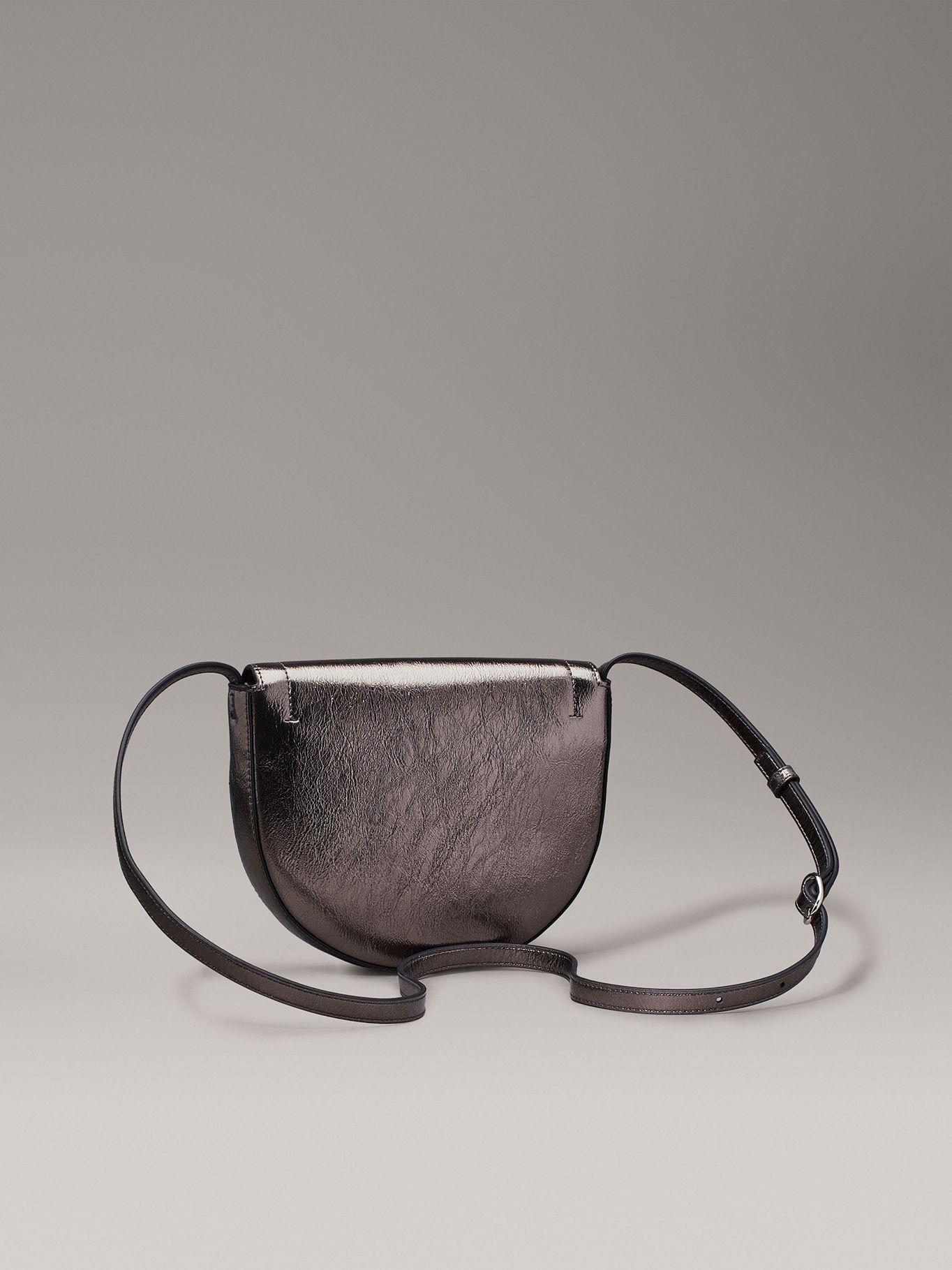 Bandolera Monogram Tm Gris Calvin Klein-4