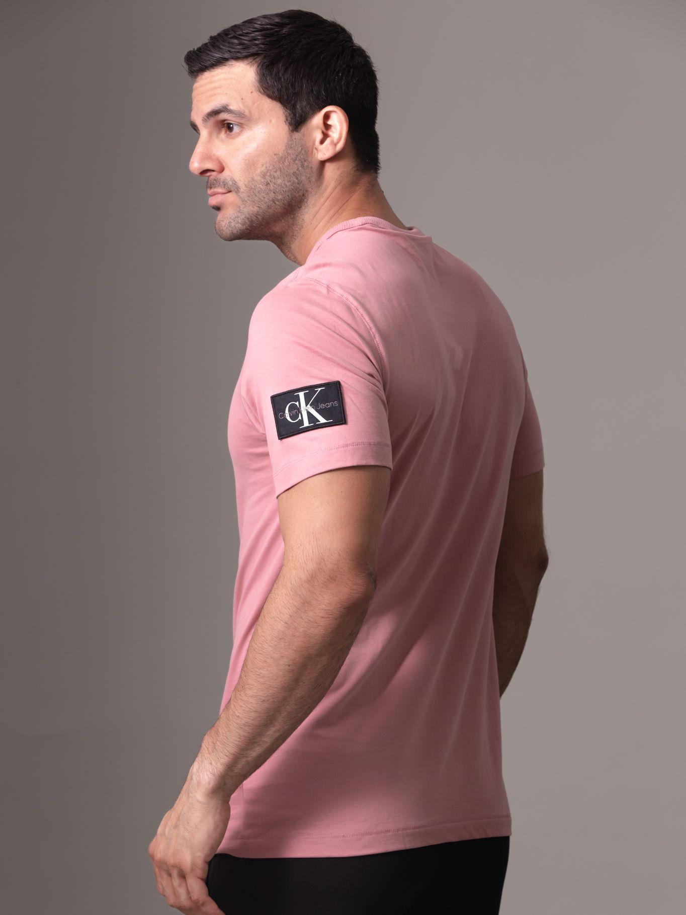 Polera Badge Regular Rosado Calvin Klein-3