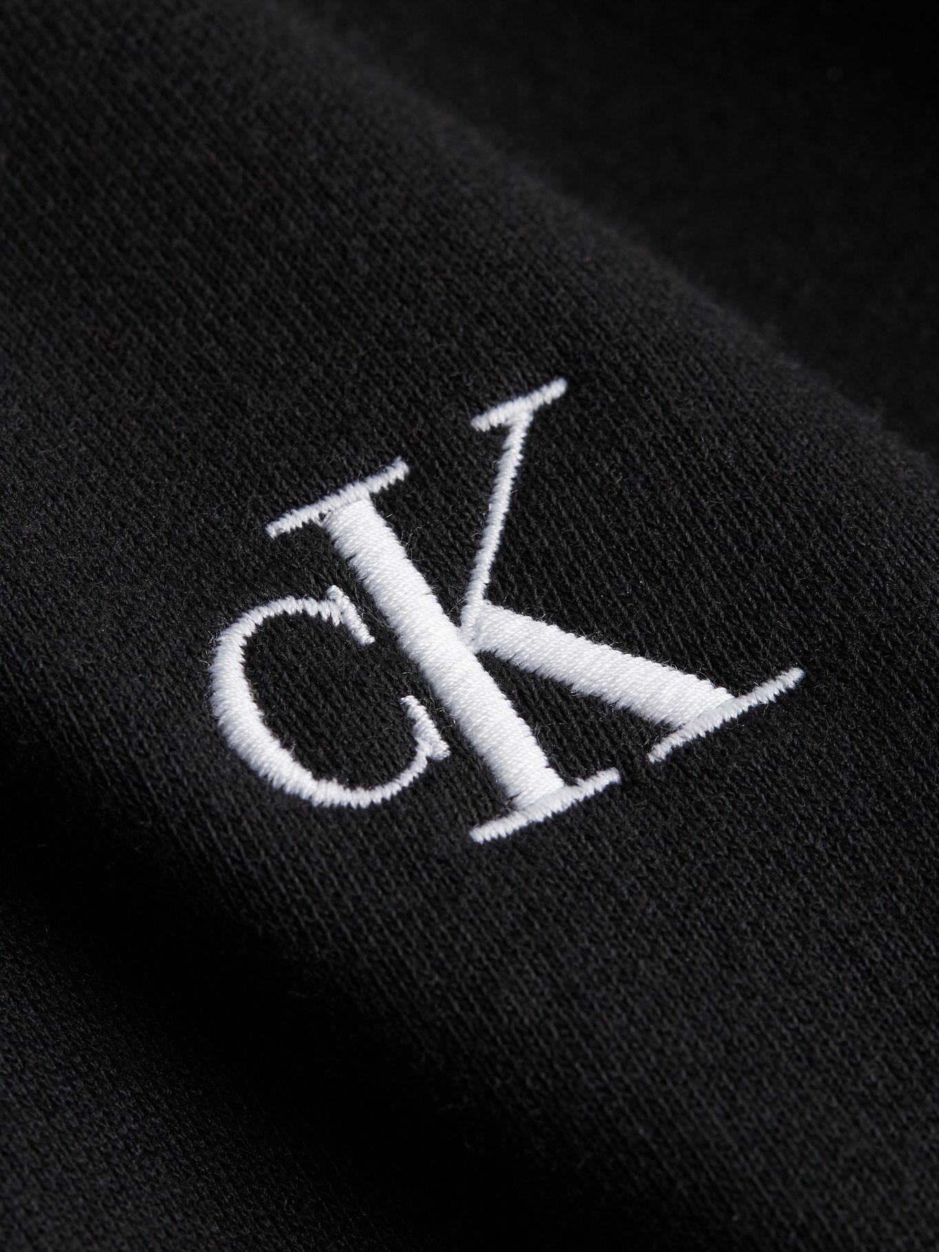 Polerón Ck Essential  Negro BAE Calvin Klein-1