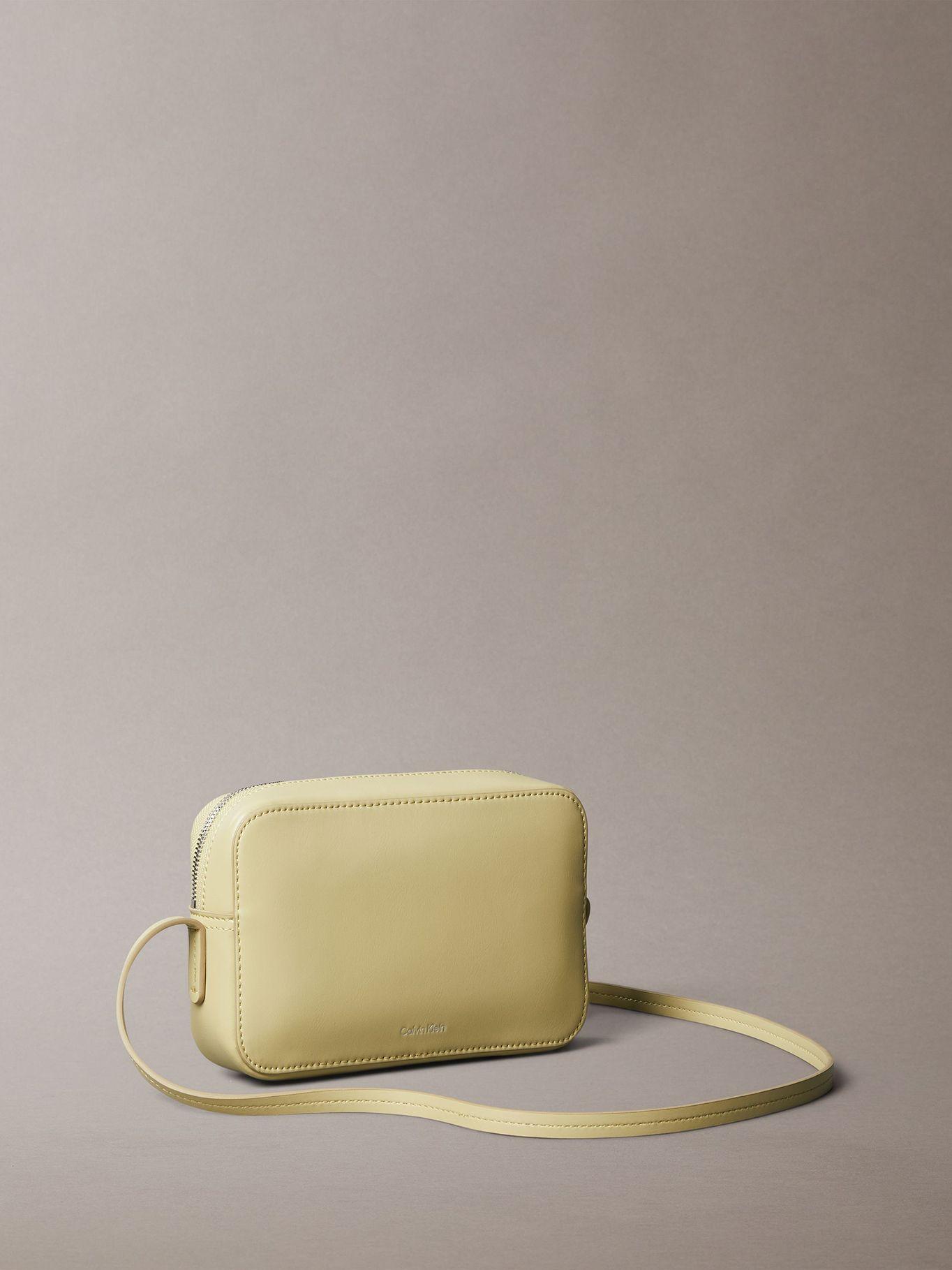 Bandolera Herraje Con Logo Monograma Verde Calvin Klein-2