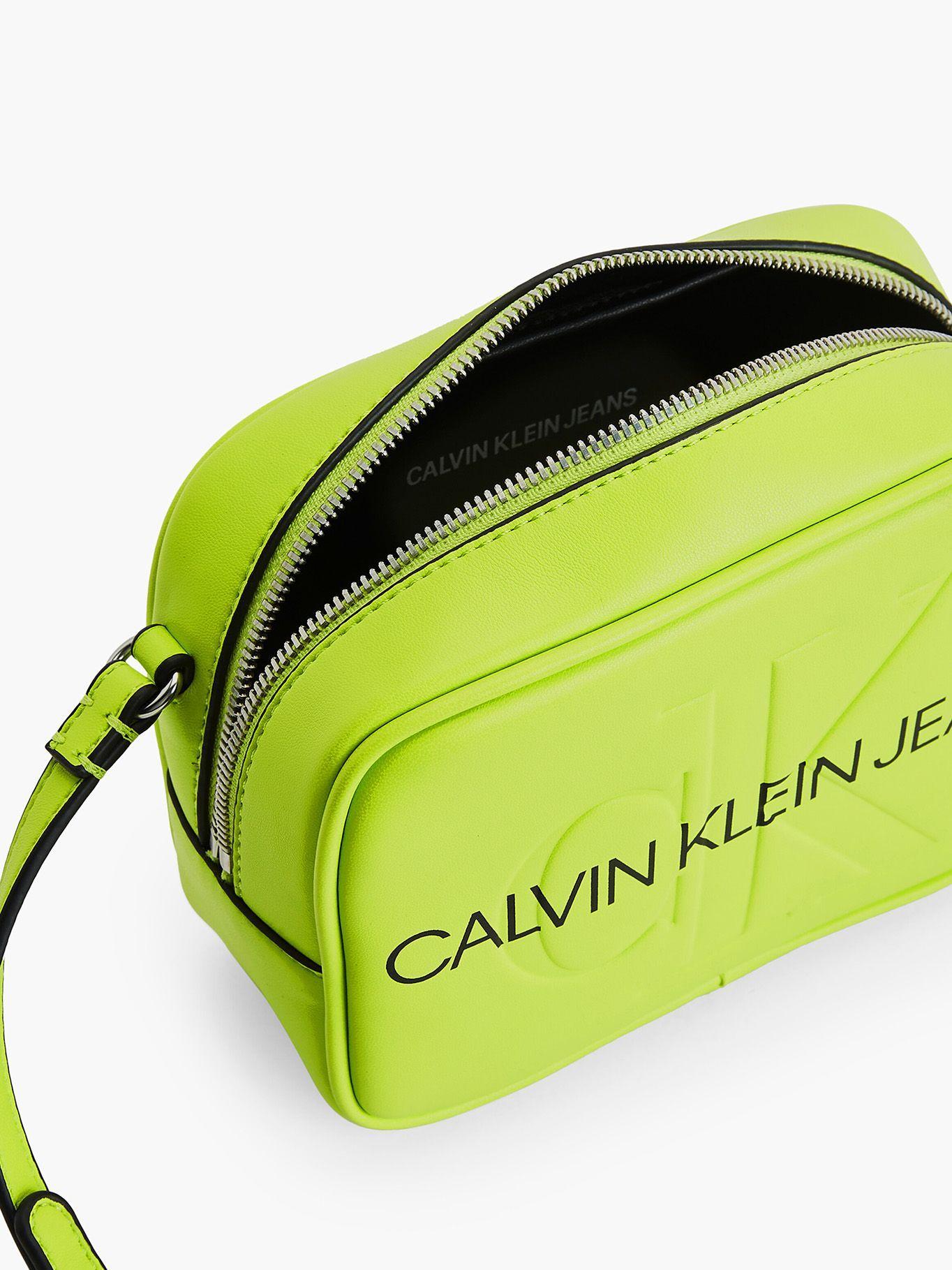 Bandolera Sculpted Verde Calvin Klein-2