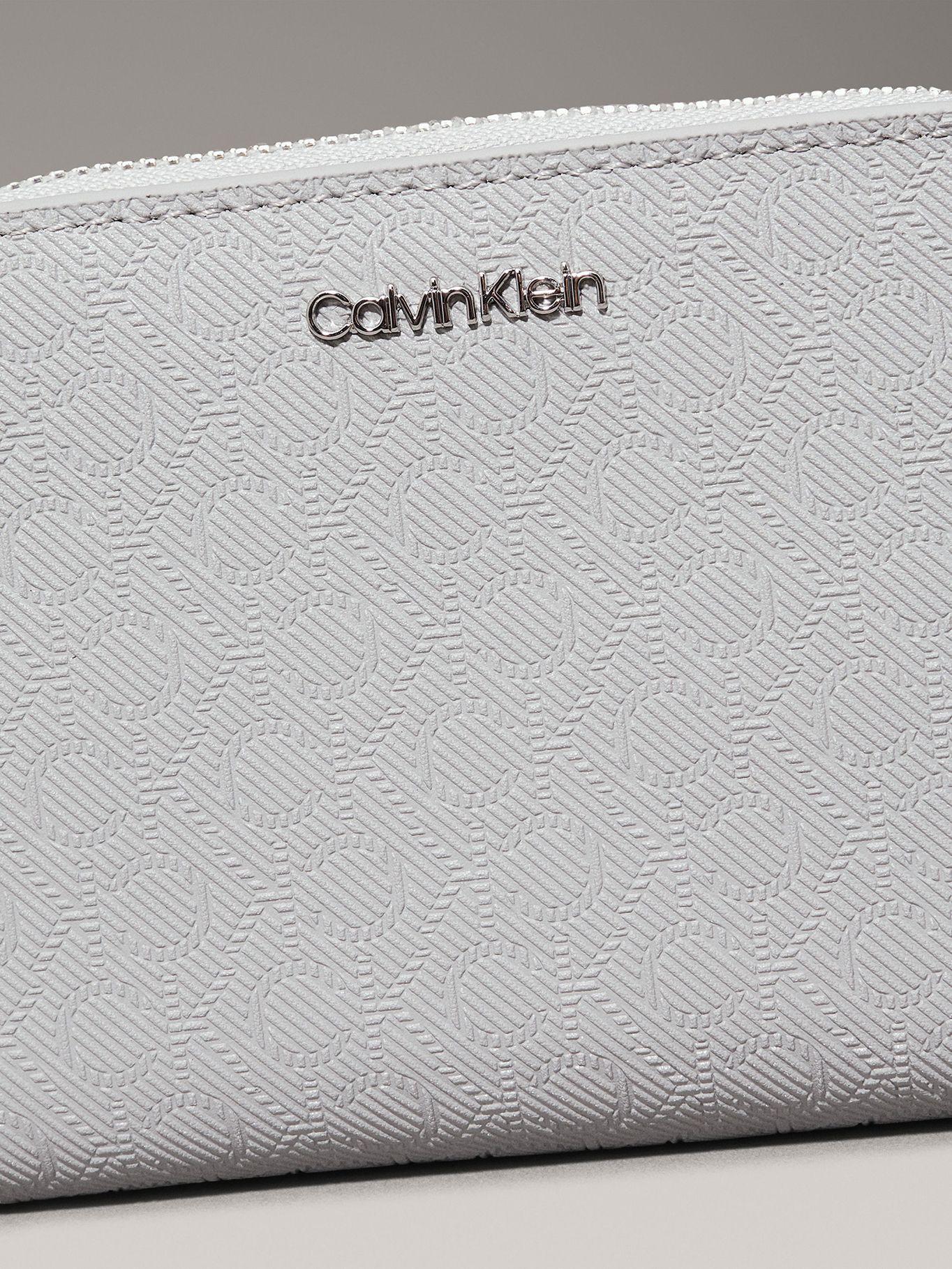 Billetera Ck Must Medium Gris Calvin Klein-3