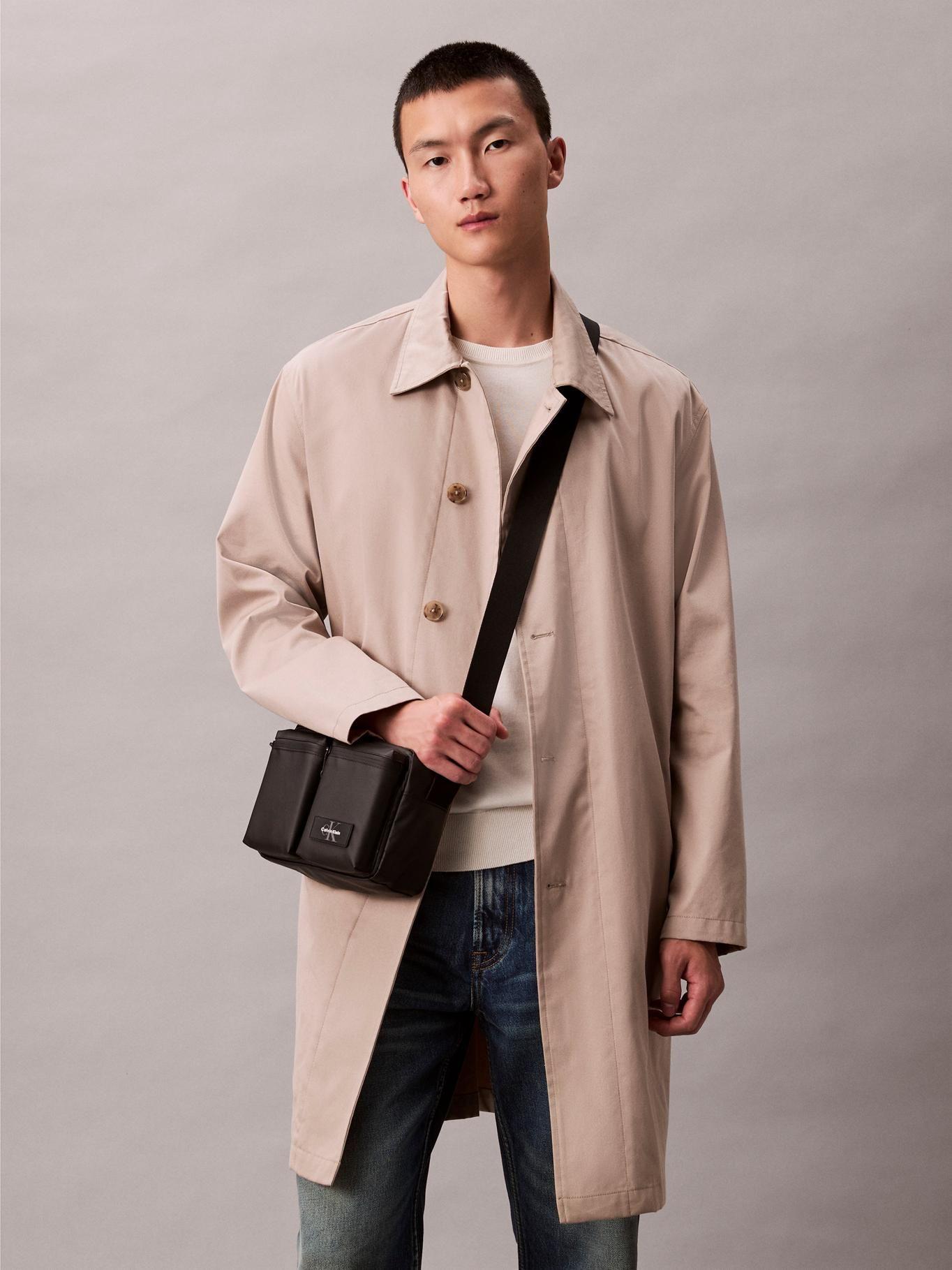 Bolso Cruzado Utilitario Negro Calvin Klein-4