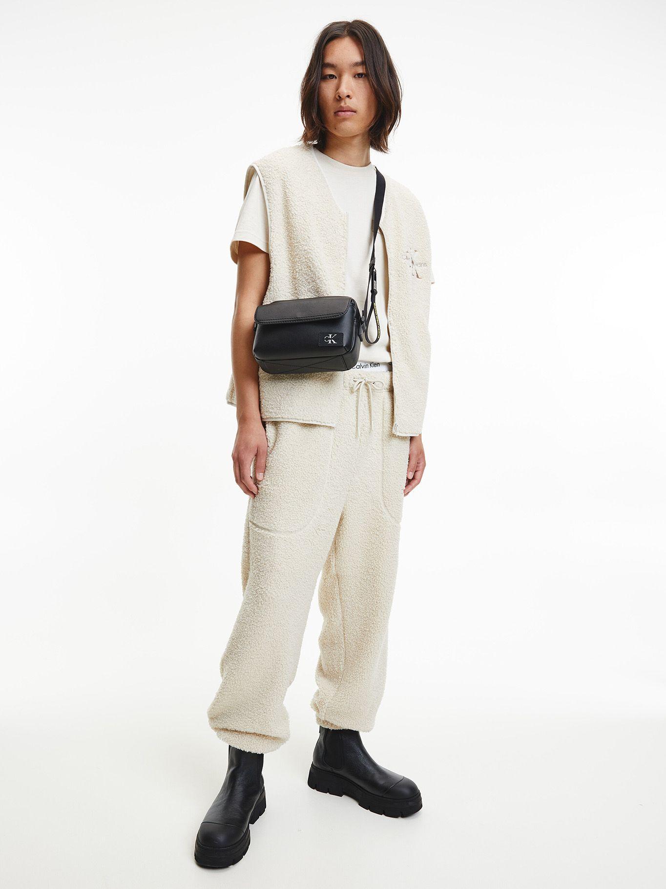 Cartera Tagged Camera Negro Calvin Klein-4