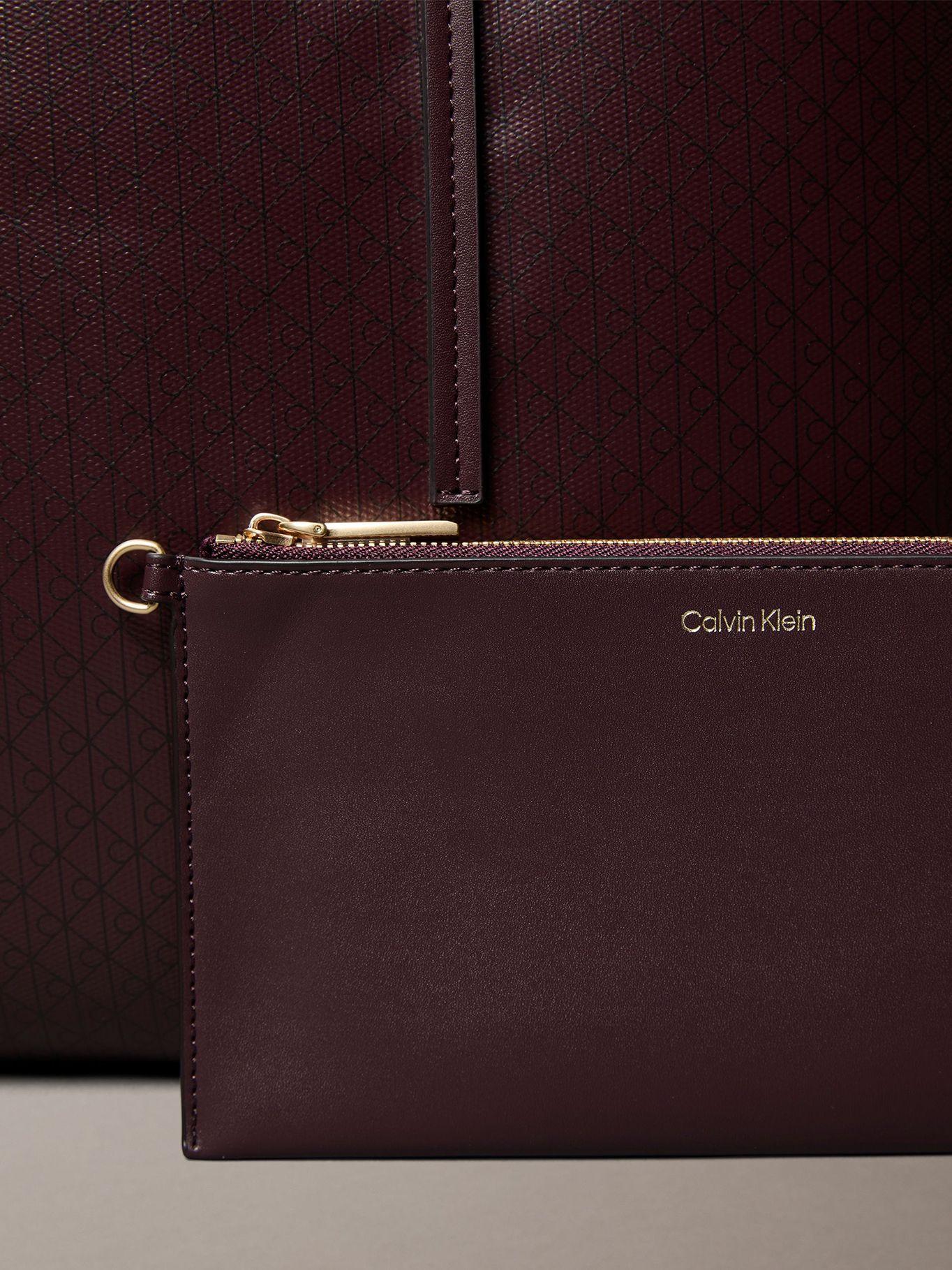 Cartera Tote De Estampado Monograma Marrón Calvin Klein-4