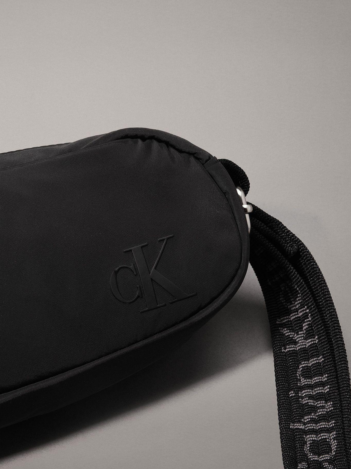 Bandolera Ultralight BEH Negro Calvin Klein-2