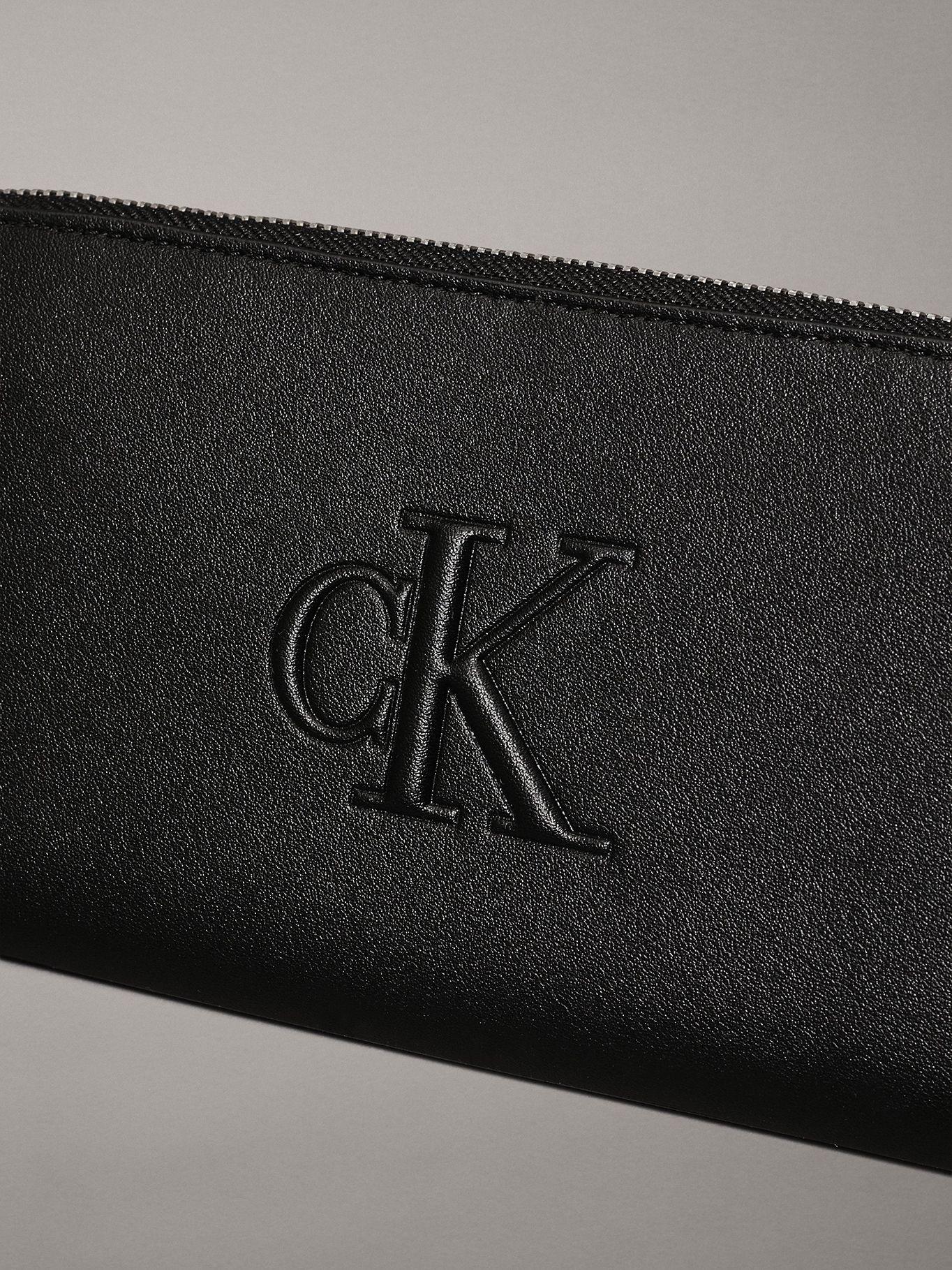 Billetera Sculpted Deboss Negro Calvin Klein-3