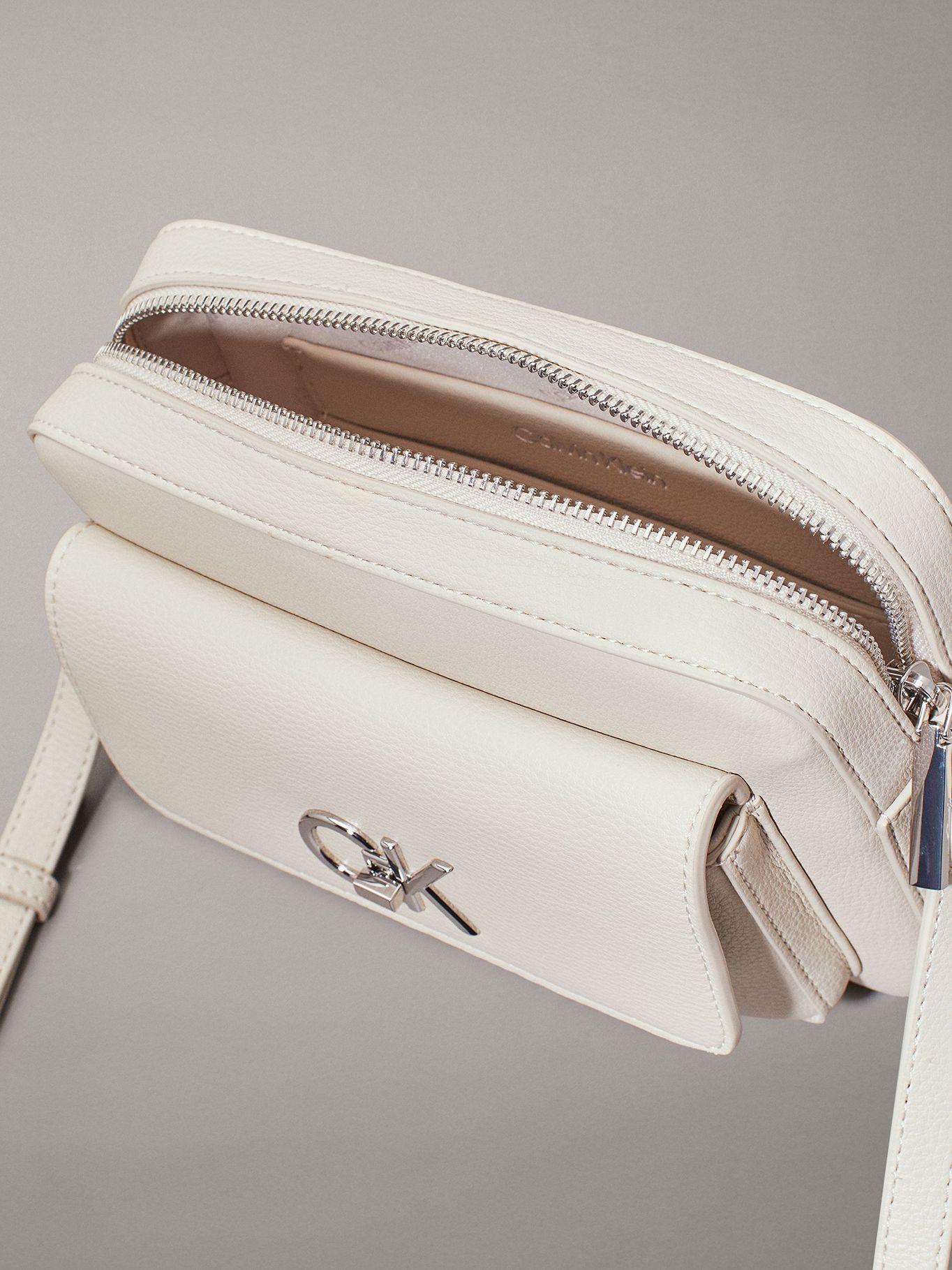 Bandolera Re-Lock Blanco Calvin Klein-2