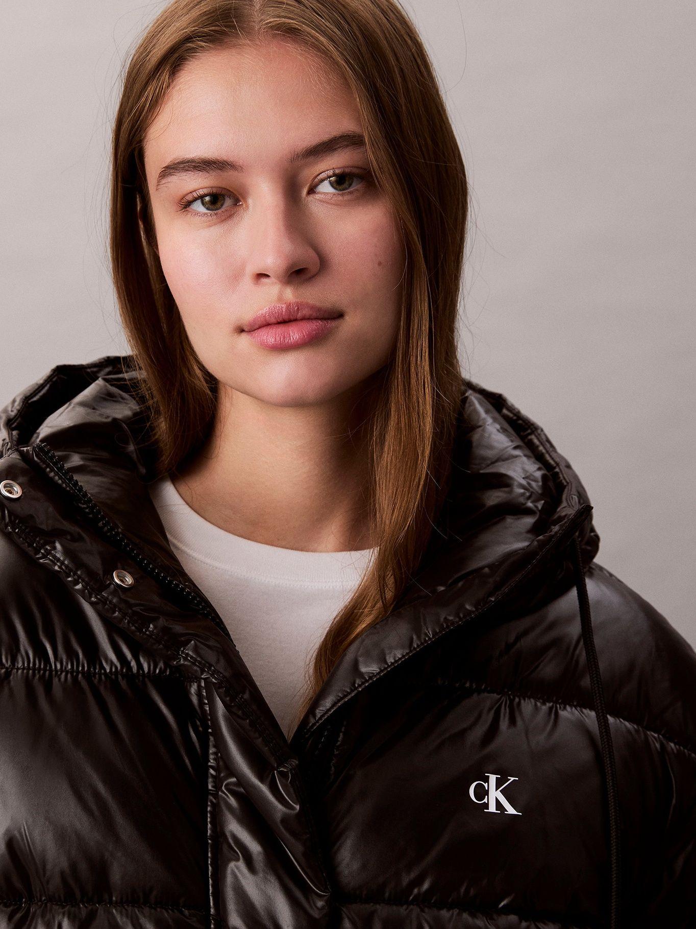 Parka Puffer Brillante con Gorro Negro Calvin Klein-4