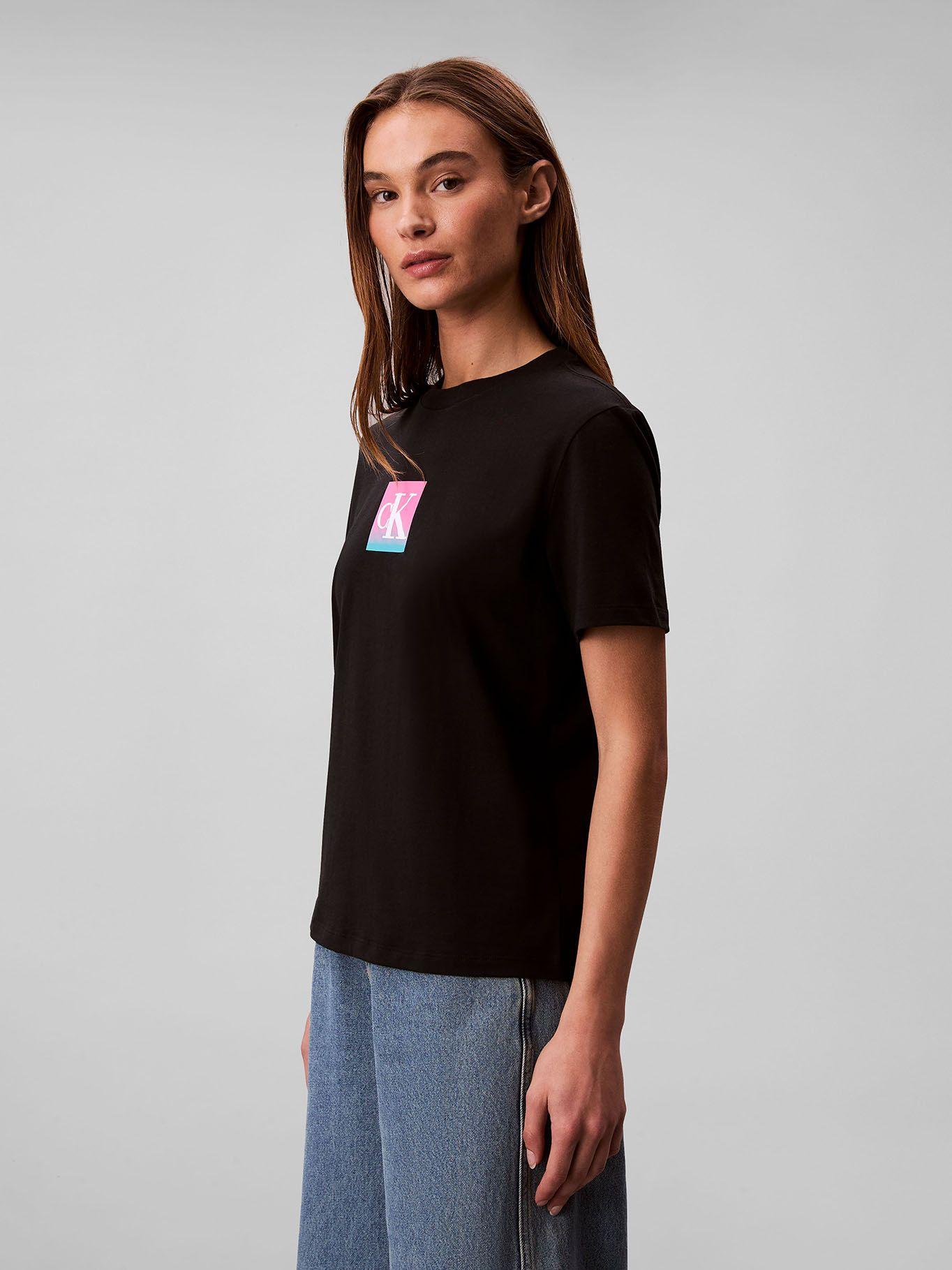 Polera con Logo Estampado Tipo Boxed Negro Calvin Klein-3