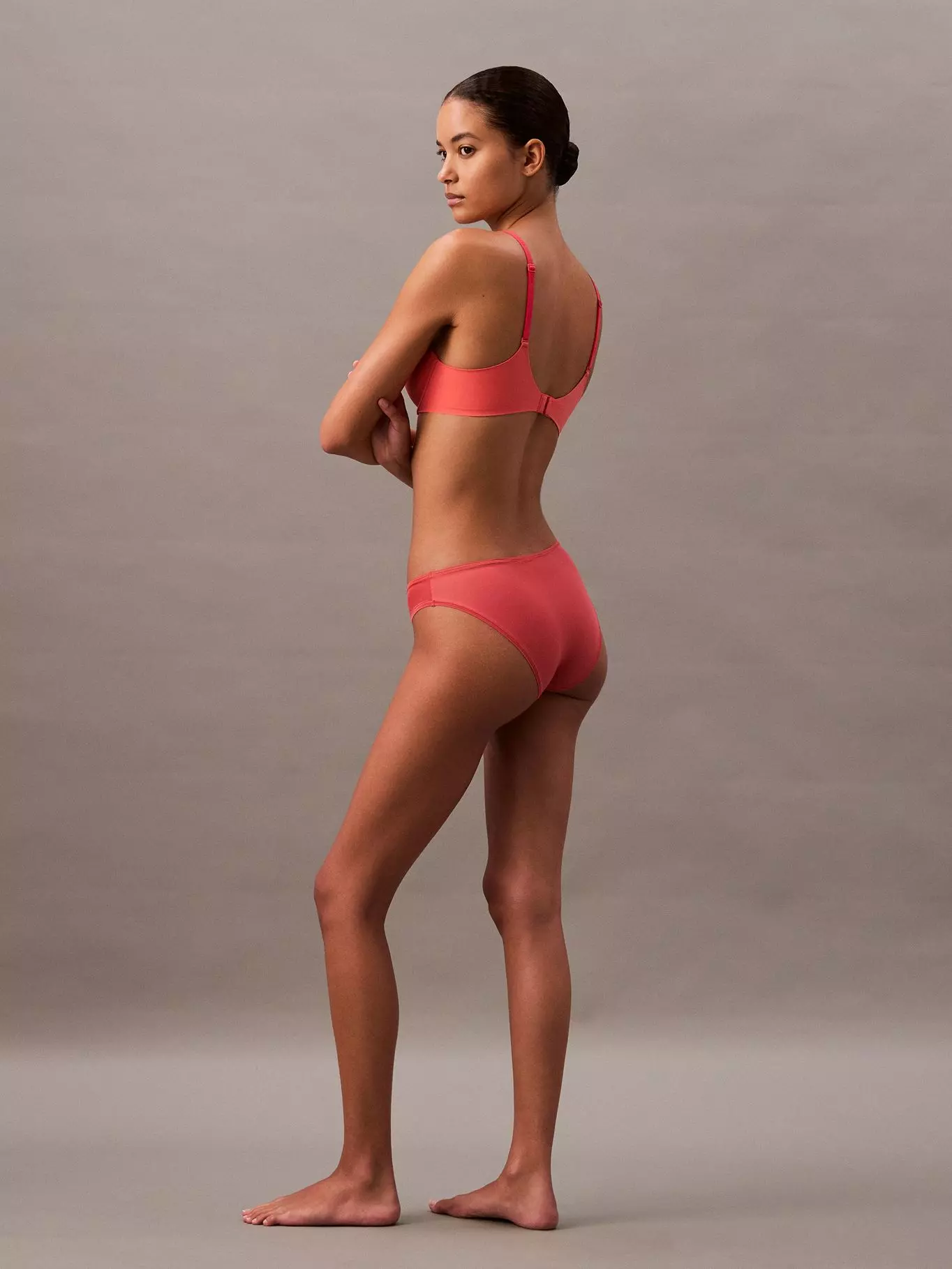 Calzón Bikini Ideal Stretch Micro Coral Calvin Klein-2