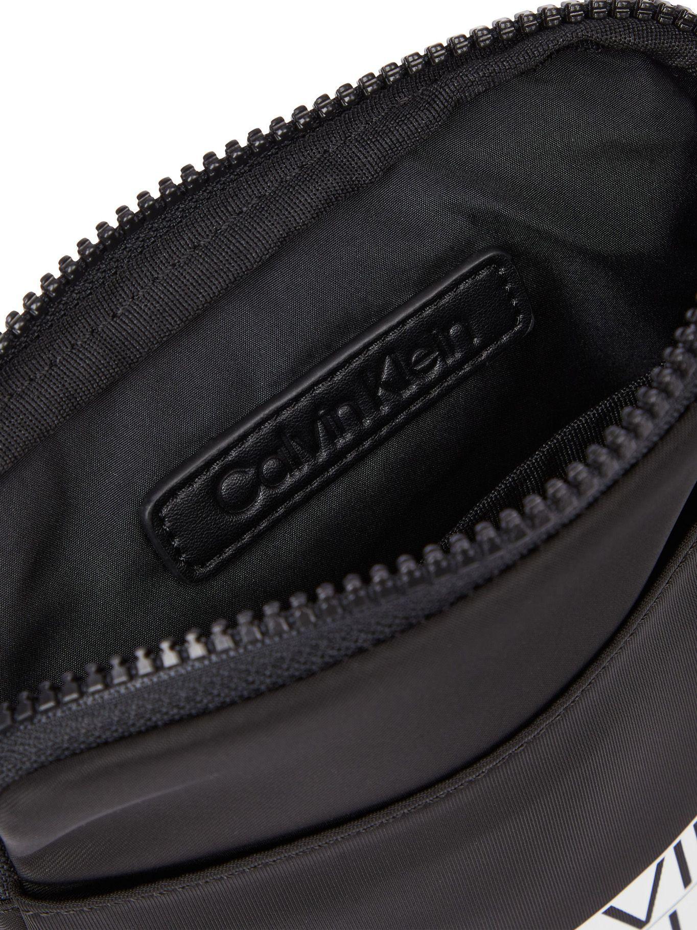 Messenger Essential Negro Calvin Klein Hombre-2