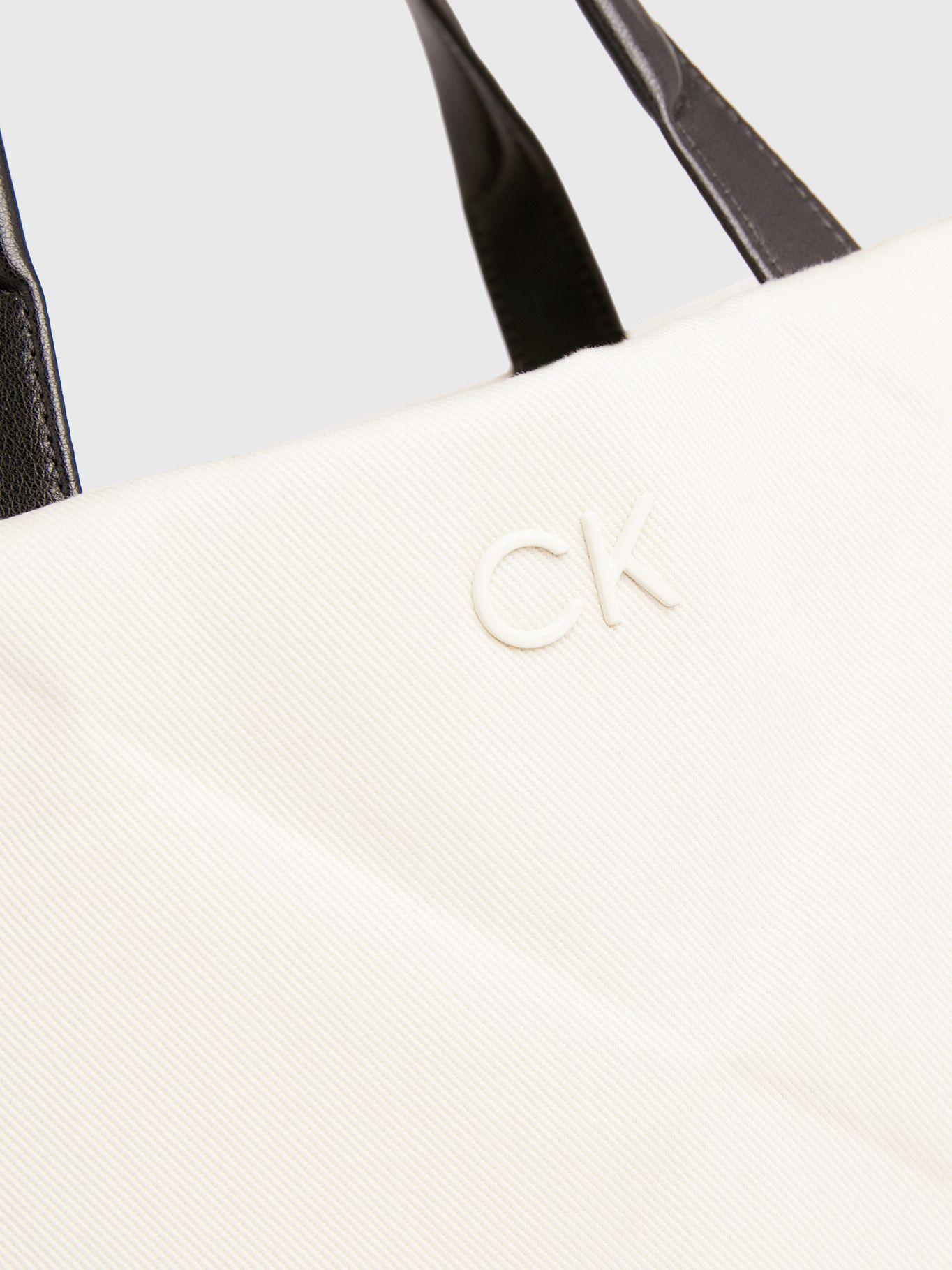 Cartera Shopper Quilt Canvas Blanco Calvin Klein-2