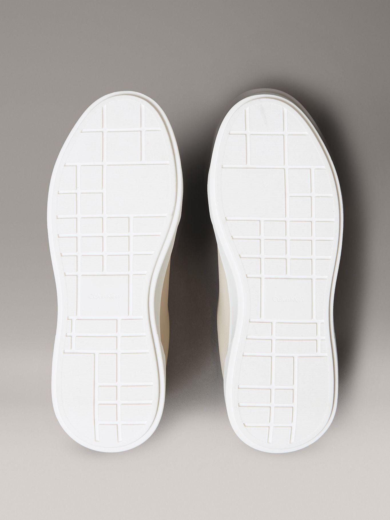 Zapatillas Chunky de Cuero Beige Calvin Klein Mujer-3