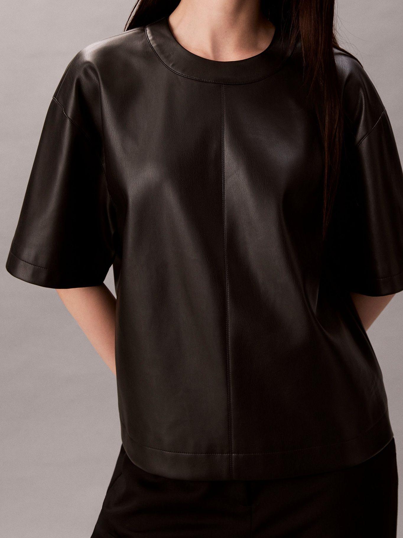 Polera con Efecto Cuero Negro Calvin Klein-4
