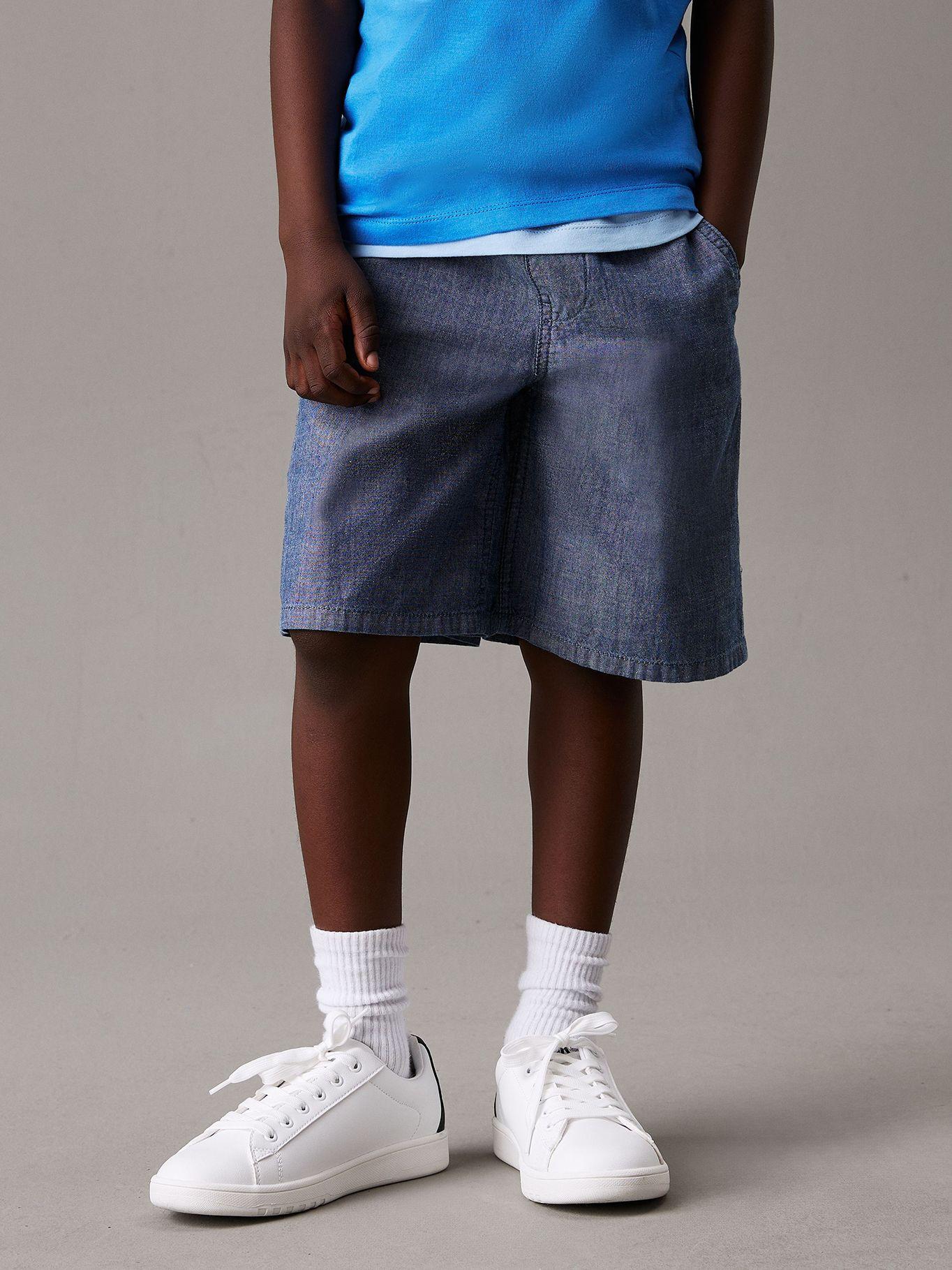 Short Niño Cambray Azul Calvin Klein-2