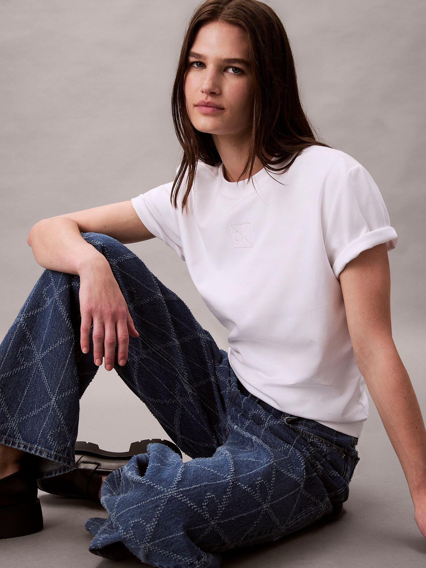 Polera Interlock Con Emblema CK Blanco Calvin Klein-4