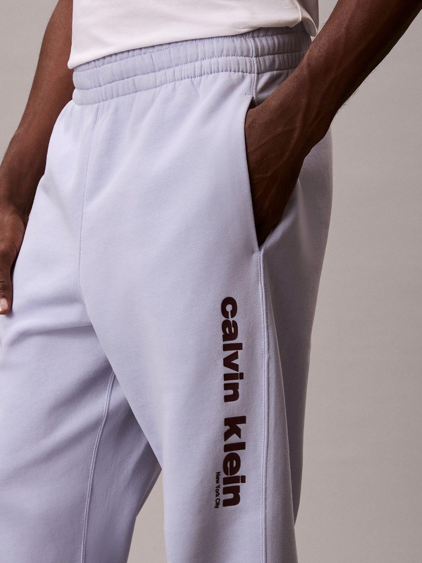 Jogger con Gráfico Retro Gris Calvin Klein-3